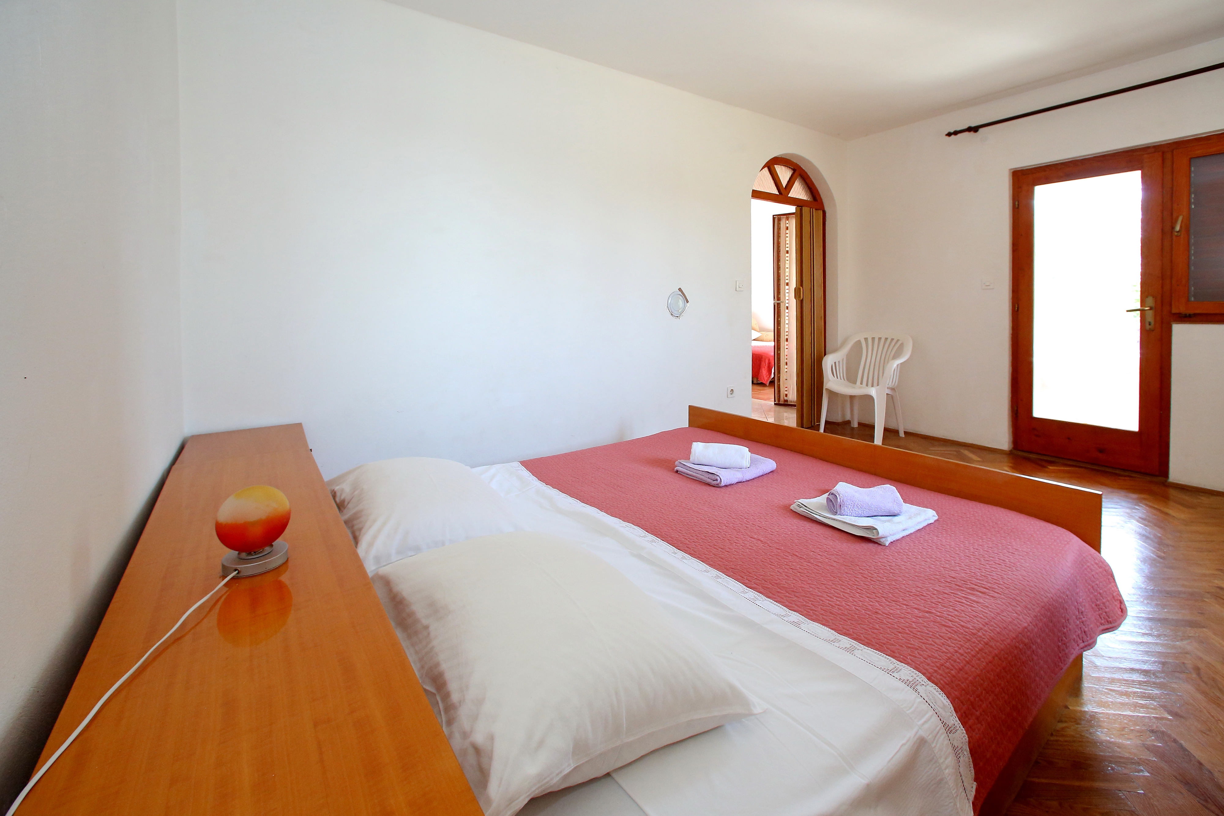One bedroom apartment near beach Bibinje, Zadar  A-a
