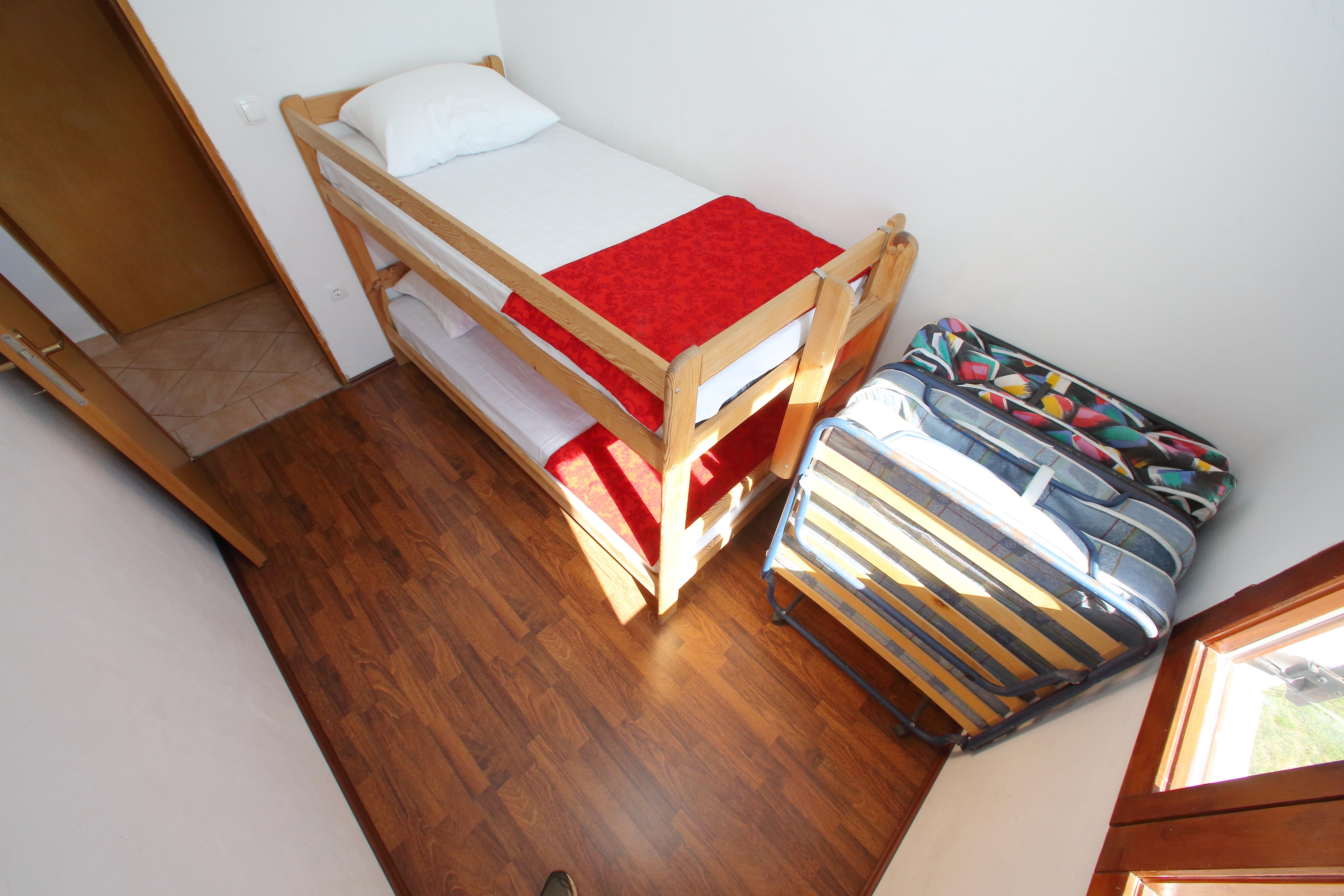Two bedroom apartment near beach Bibinje, Zadar  A-b