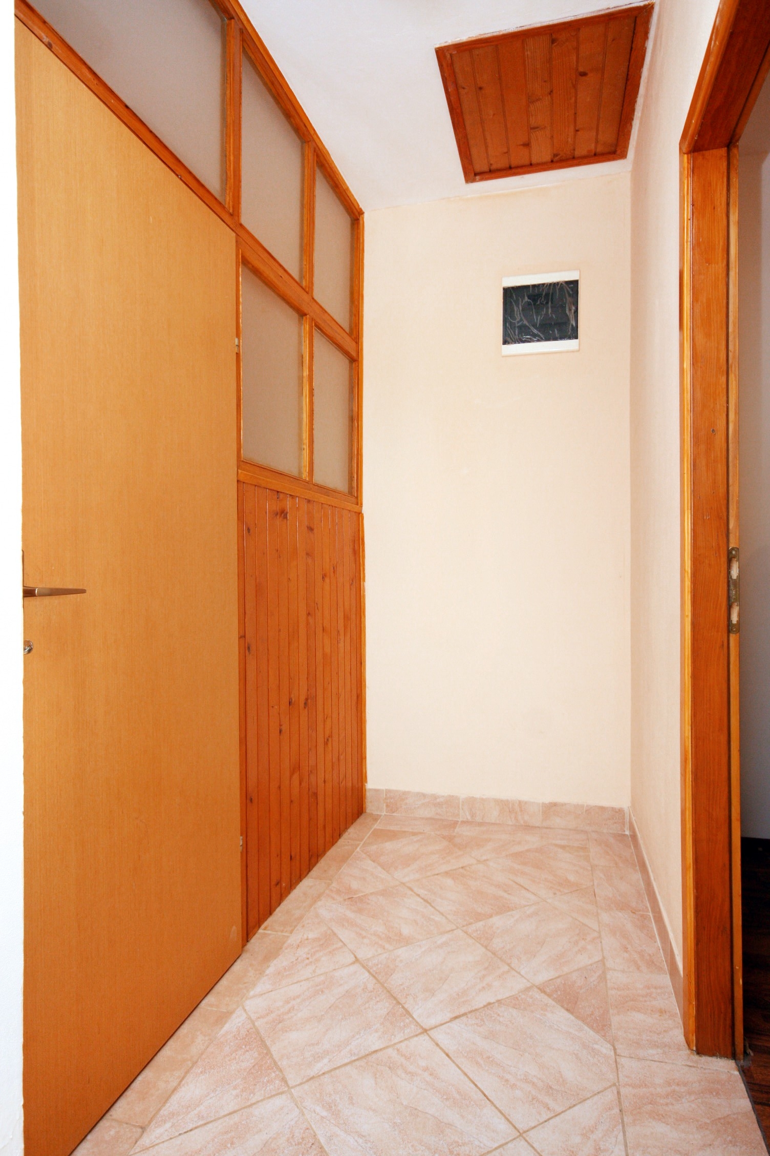 Two bedroom apartment near beach Bibinje, Zadar  A-b