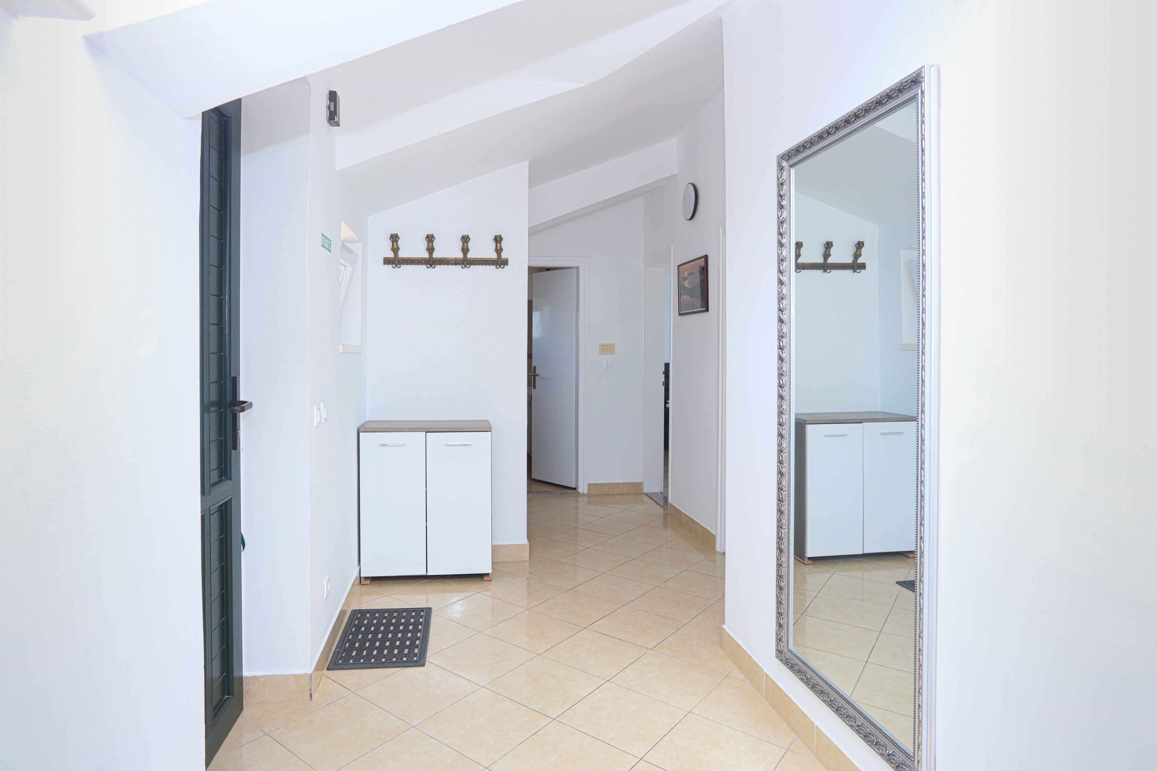 Two bedroom apartment near beach Vodice  A-a