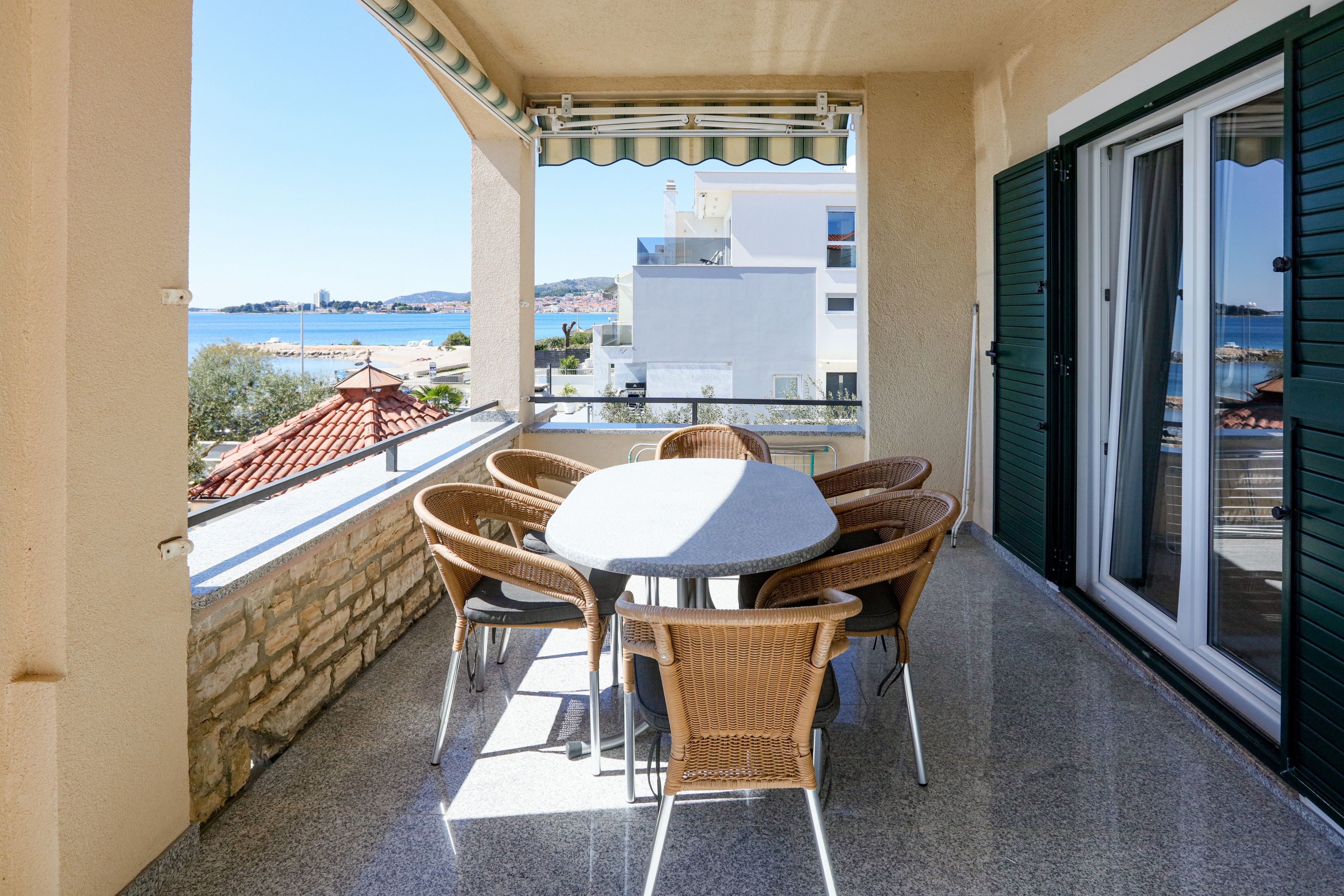 Two bedroom apartment near beach Vodice  A-d
