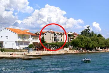 Vodice, Vodice, Objekt 4198 – Apartmaji v bližini morja.