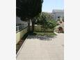 Parking lot Vodice, Vodice, Parking lot 4210 - Apartments with pebble beach.