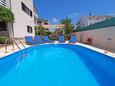 Tribunj, Vodice, Courtyard 4211 - Apartments in Croatia.