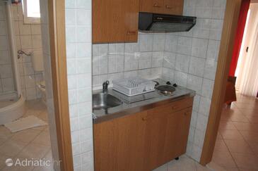 Kitchen Rogoznica, Kitchen in the apartment, dopusteni kucni ljubimci.