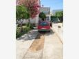 Parking lot Vodice, Vodice, Parking lot 4228 - Rooms near sea with pebble beach.
