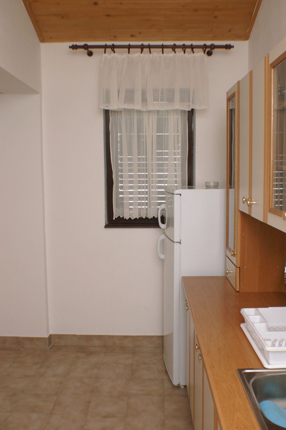 Jednosobni apartman uz plažu Šepurine, Prvić  A-a