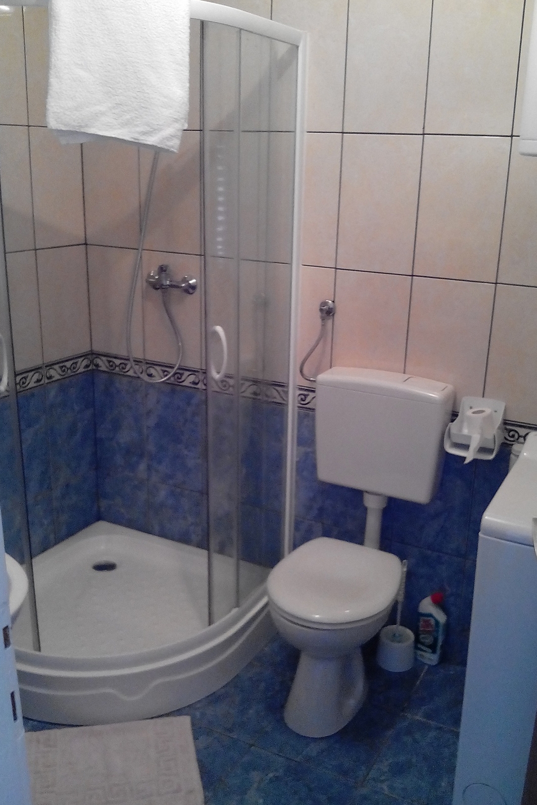 Dvosobni apartman uz plažu Šepurine, Prvić  A-b