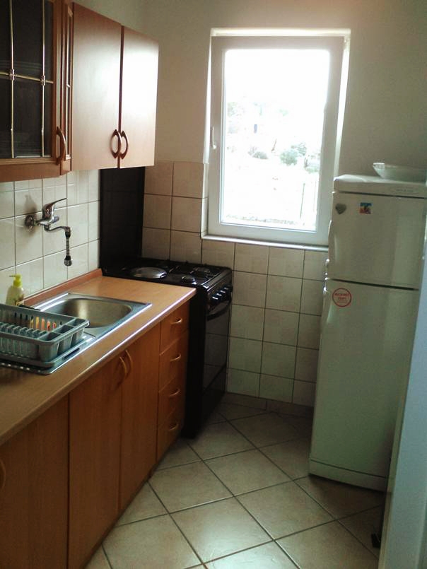 Dvosobni apartman uz plažu Šepurine, Prvić  A-b