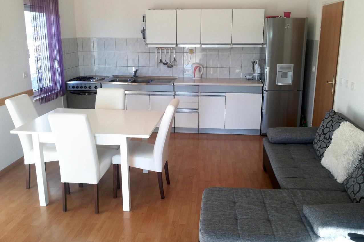 Apartmán v meste Brodarica - 4239