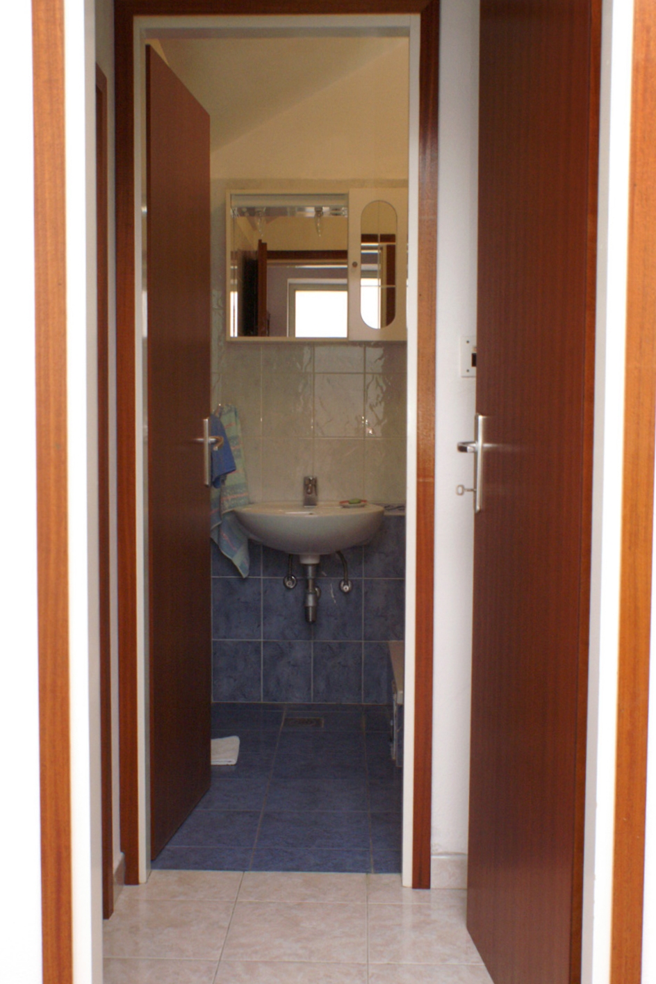Two bedroom apartment near beach Ražanj, Rogoznica  A-a