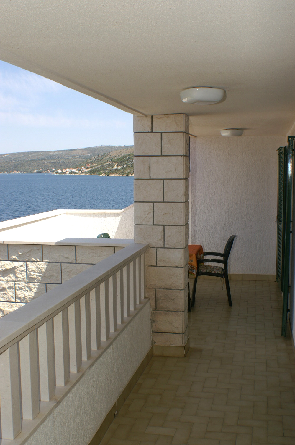 Two bedroom apartment near beach Ražanj, Rogoznica  A-a