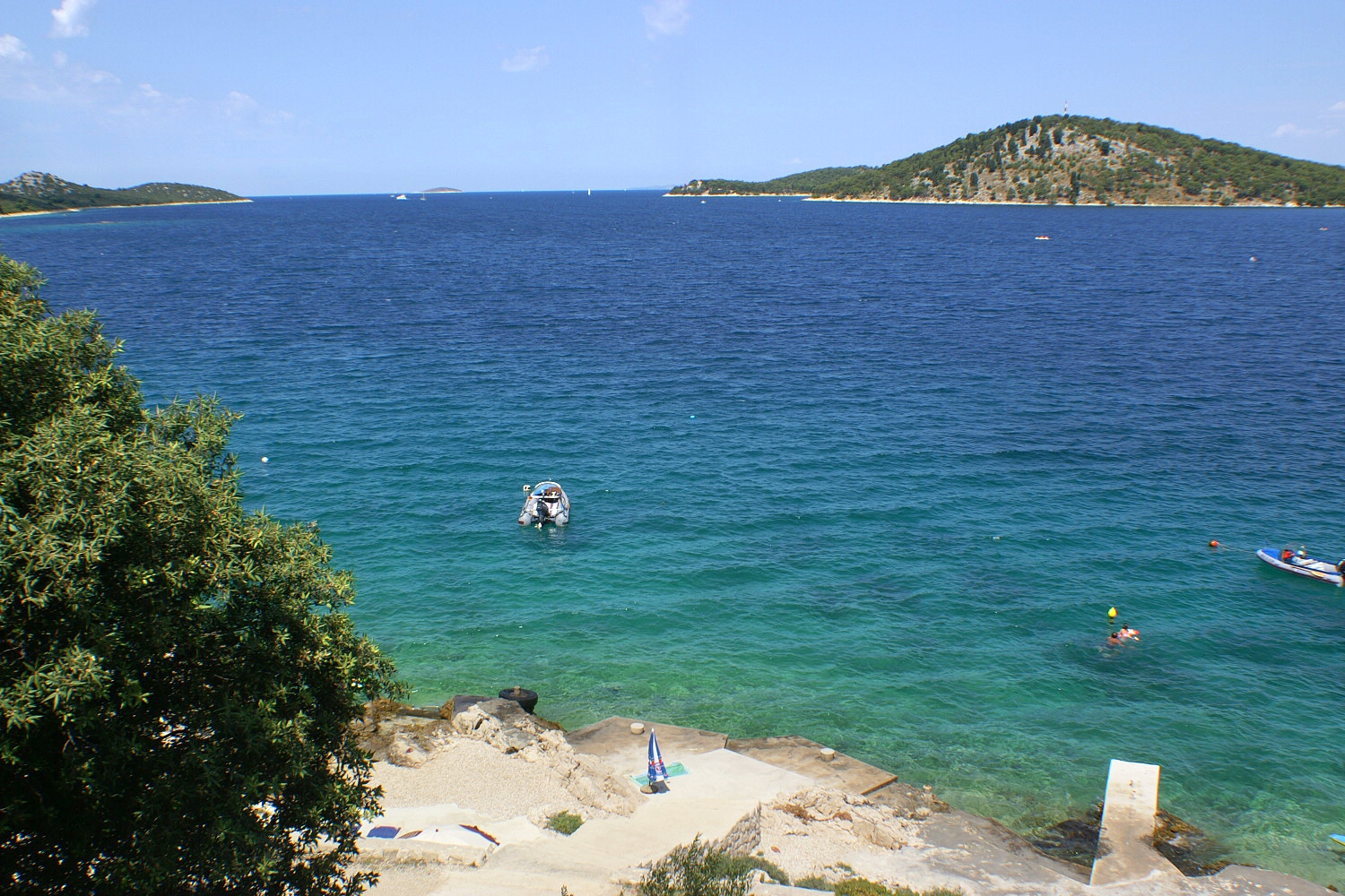 Two bedroom apartment near beach Ražanj, Rogoznica  A-a
