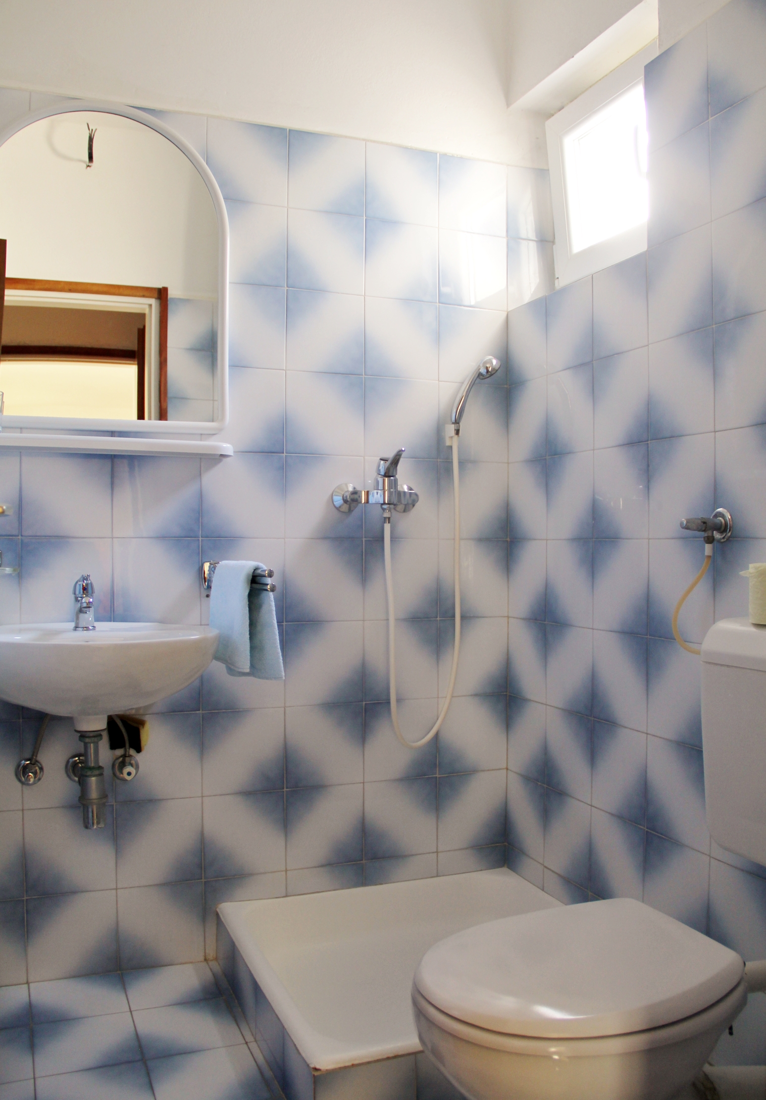 Two bedroom apartment near beach Ražanj, Rogoznica  A-c