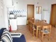 Dining room Primošten, Dining room in the apartment, air condition available, (pet friendly) and WiFi.
