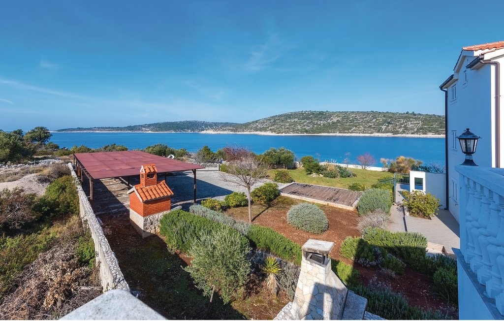 Two bedroom apartment with terrace and sea view Kanica, Rogoznica  A-b