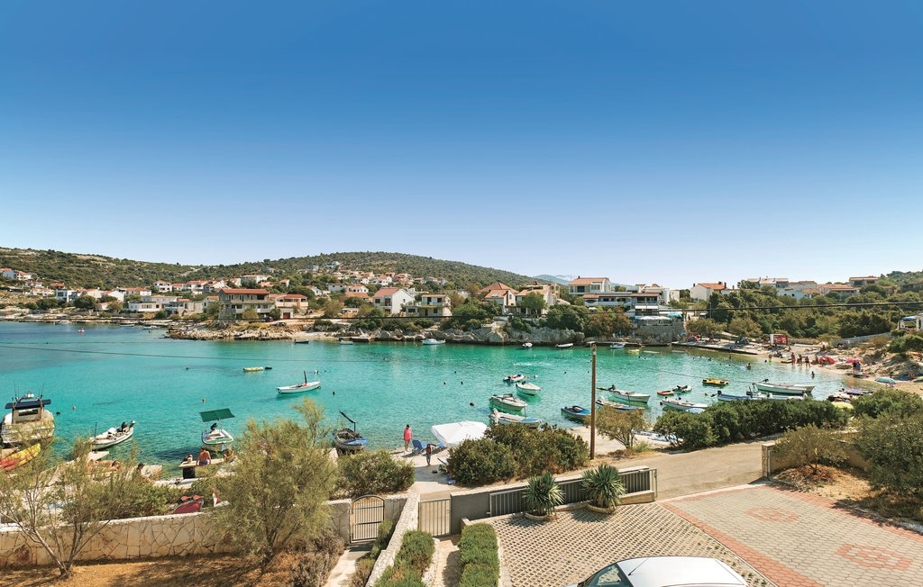 Two bedroom apartment with terrace and sea view Kanica, Rogoznica  A-b