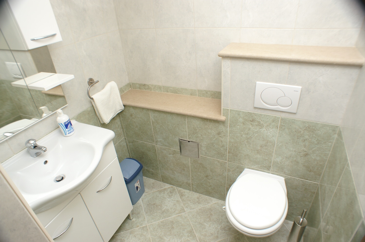 Two bedroom apartment with terrace and sea view Supetar, Brač  A-a