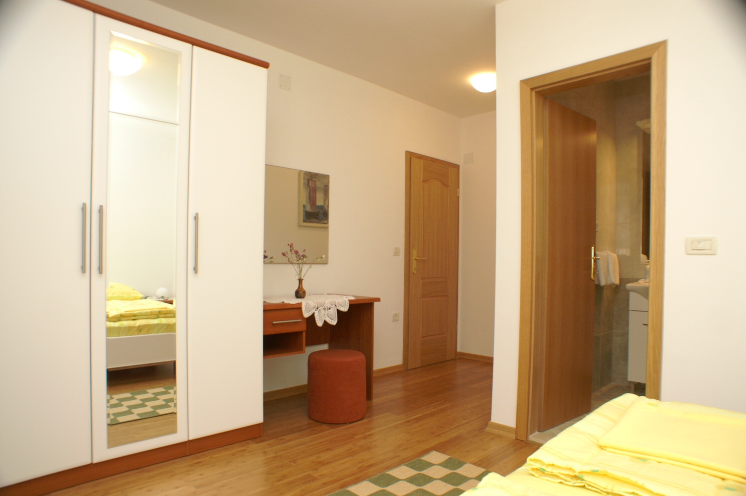Two bedroom apartment with terrace and sea view Supetar, Brač  A-a