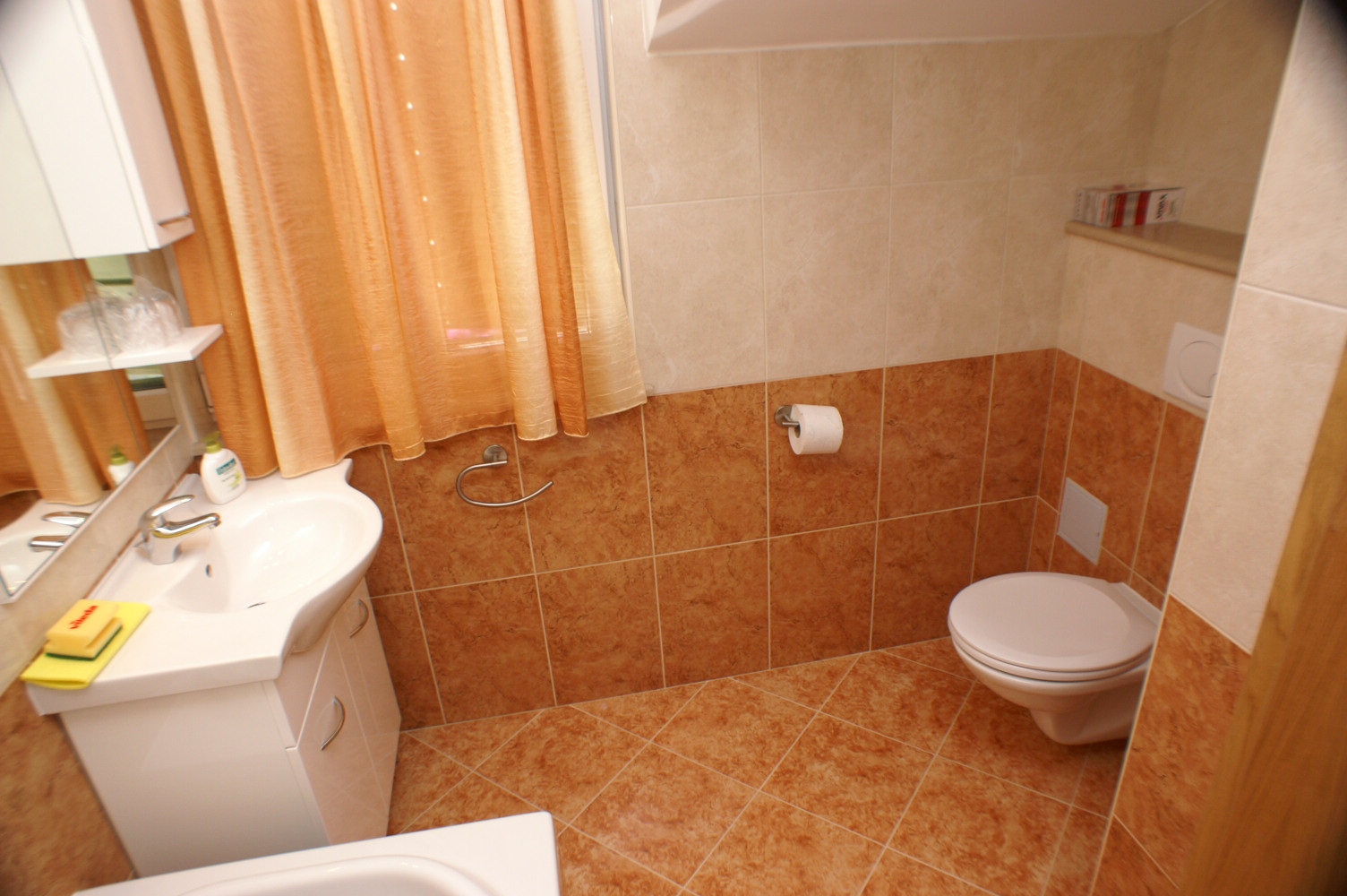 Three bedroom apartment with terrace and sea view Supetar, Brač  A-b