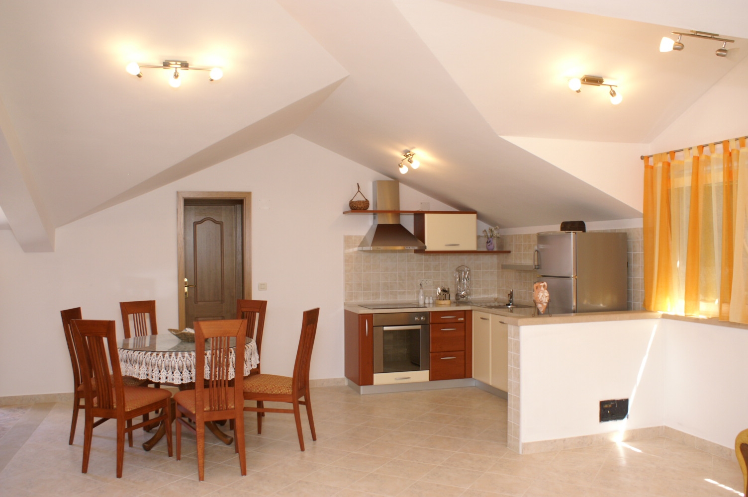 Three bedroom apartment with terrace and sea view Supetar, Brač  A-b