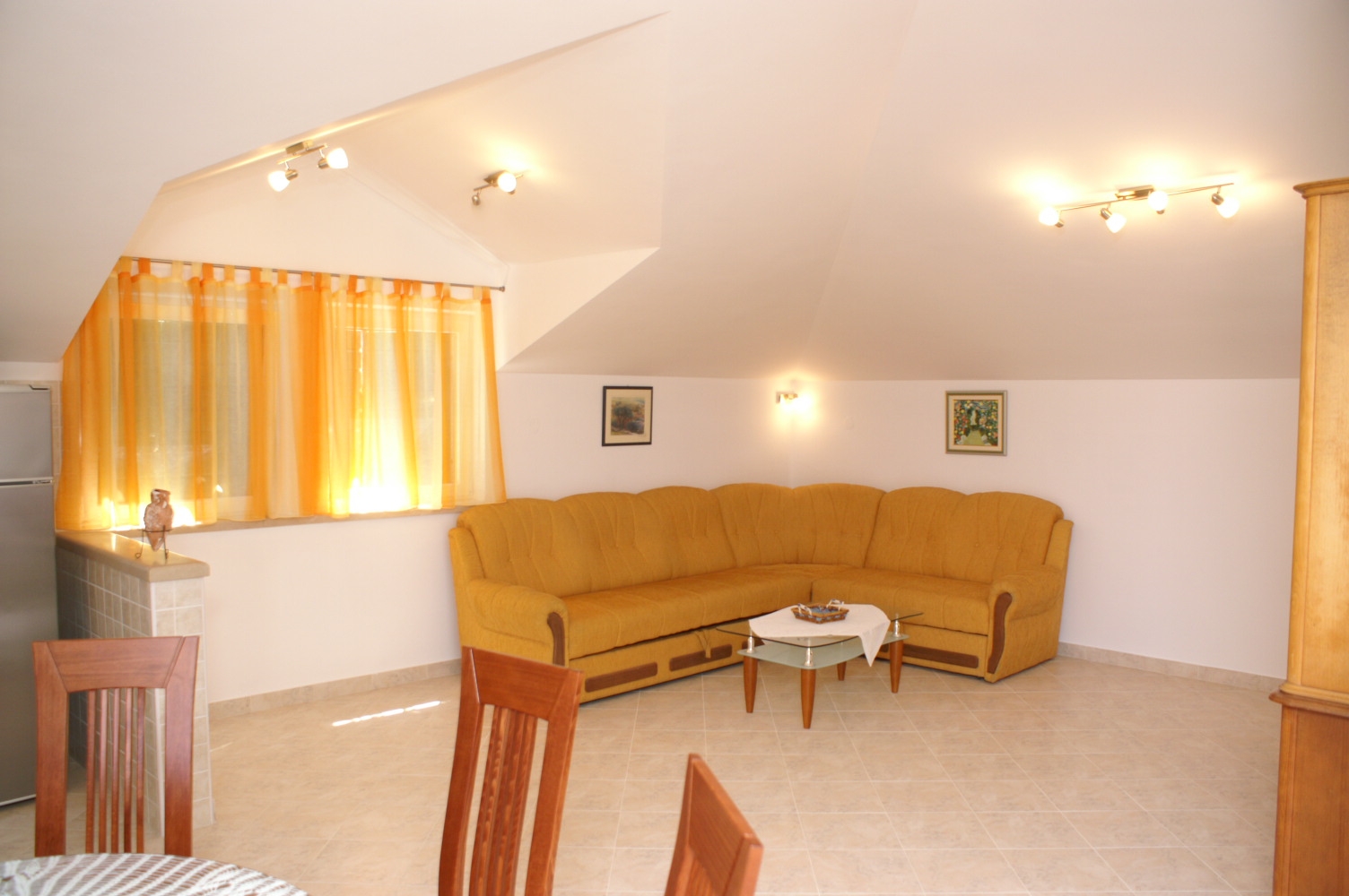 Three bedroom apartment with terrace and sea view Supetar, Brač  A-b
