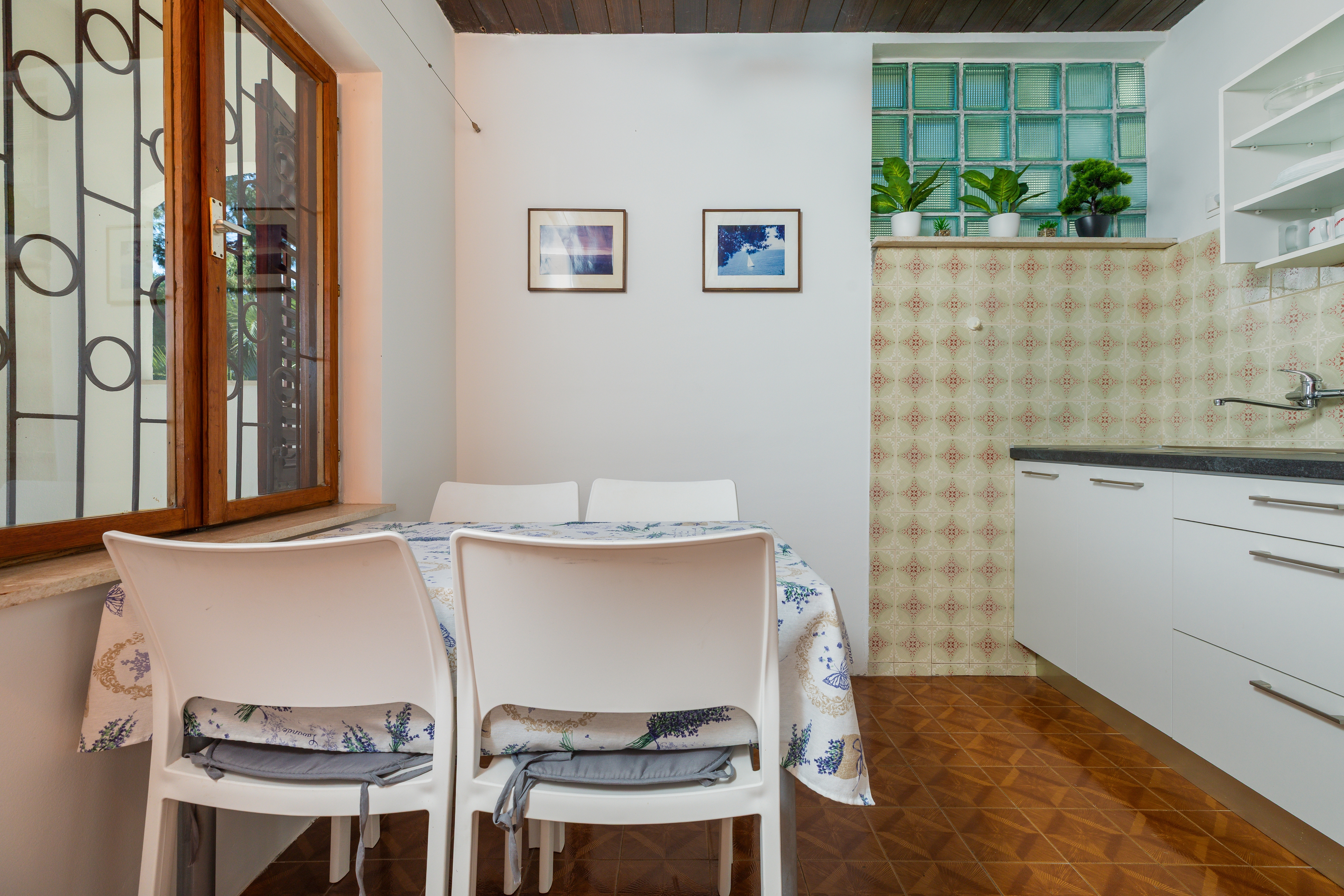 Top Omiš Nemira Top Omiš Nemira