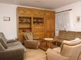 Living room Pisak, Living room in the house, dostupna klima i dopusteni kucni ljubimci.