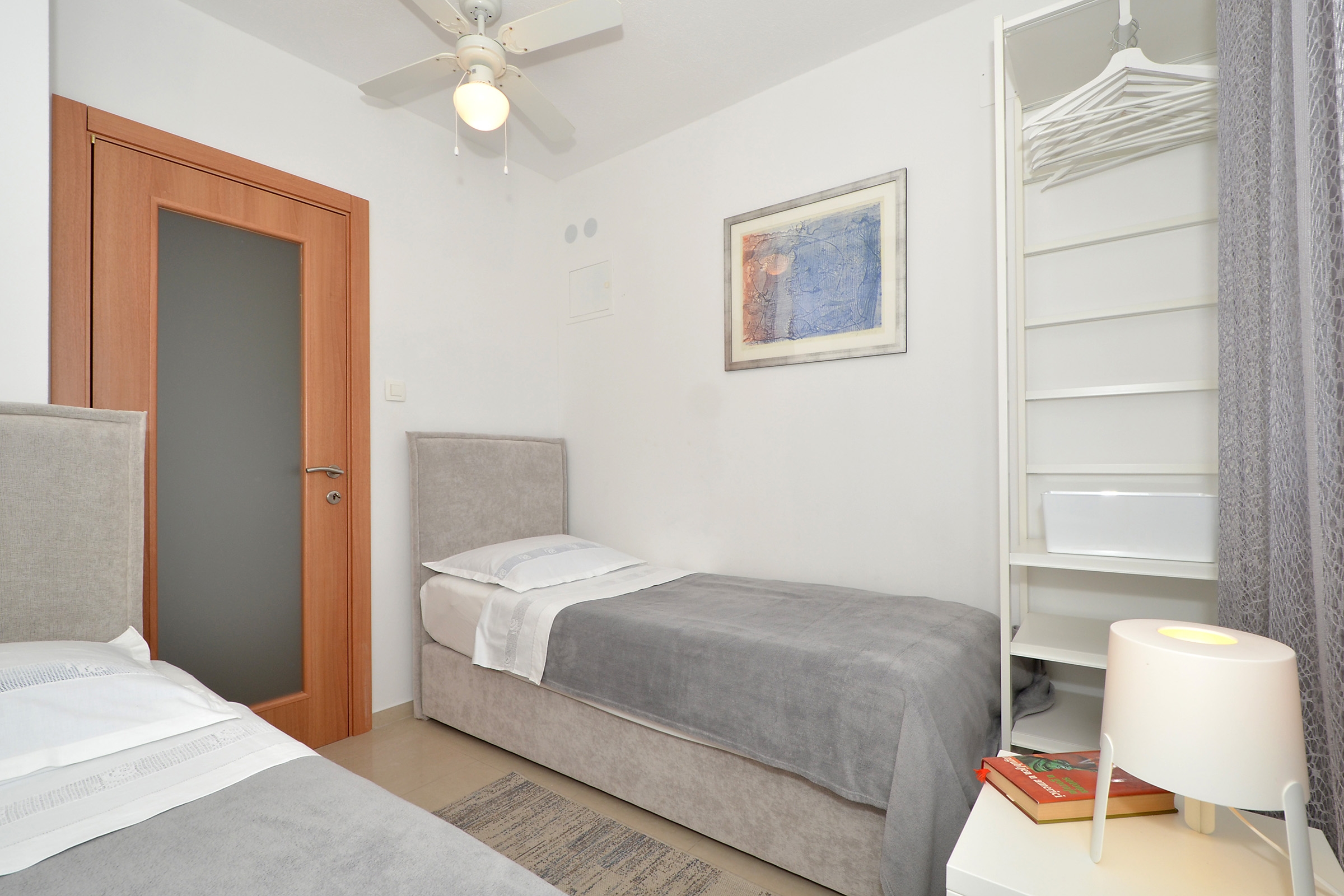 Two bedroom apartment with terrace and sea view Seget Vranjica, Trogir  A-a