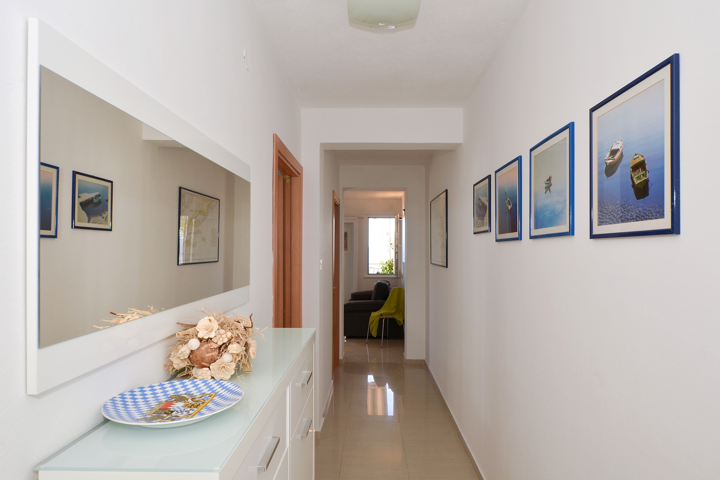 Two bedroom apartment with terrace and sea view Seget Vranjica, Trogir  A-a
