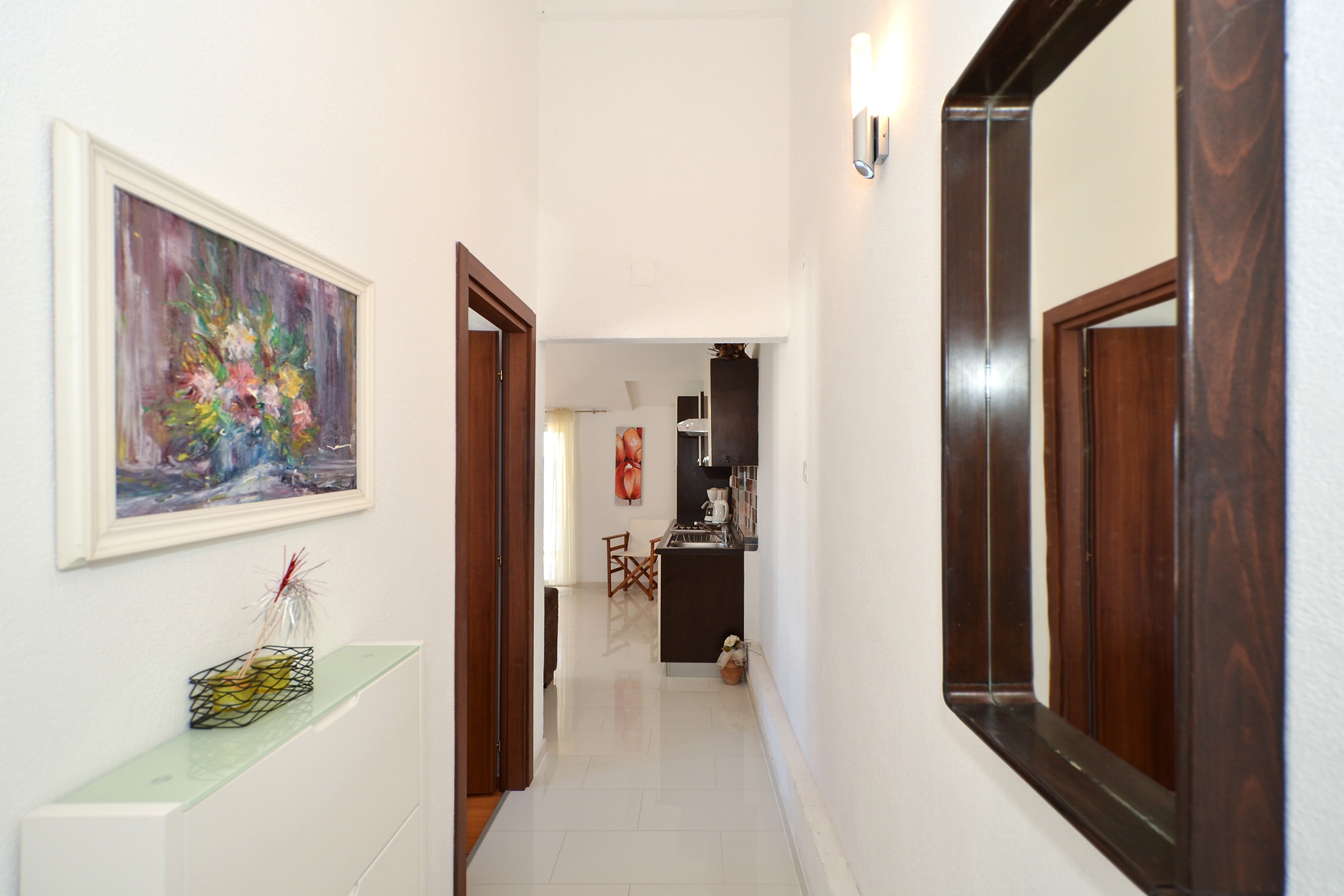 One bedroom apartment with terrace and sea view Seget Vranjica, Trogir  A-b