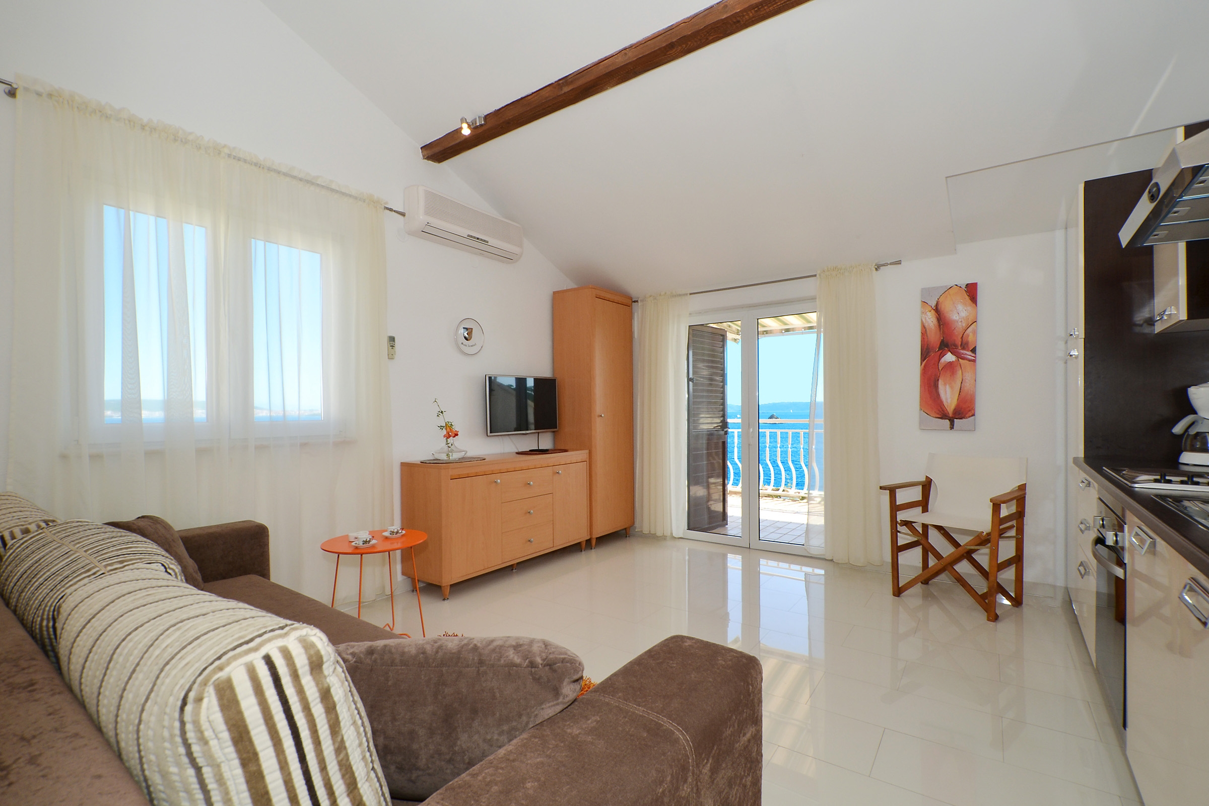 One bedroom apartment with terrace and sea view Seget Vranjica, Trogir (A-4284-b)