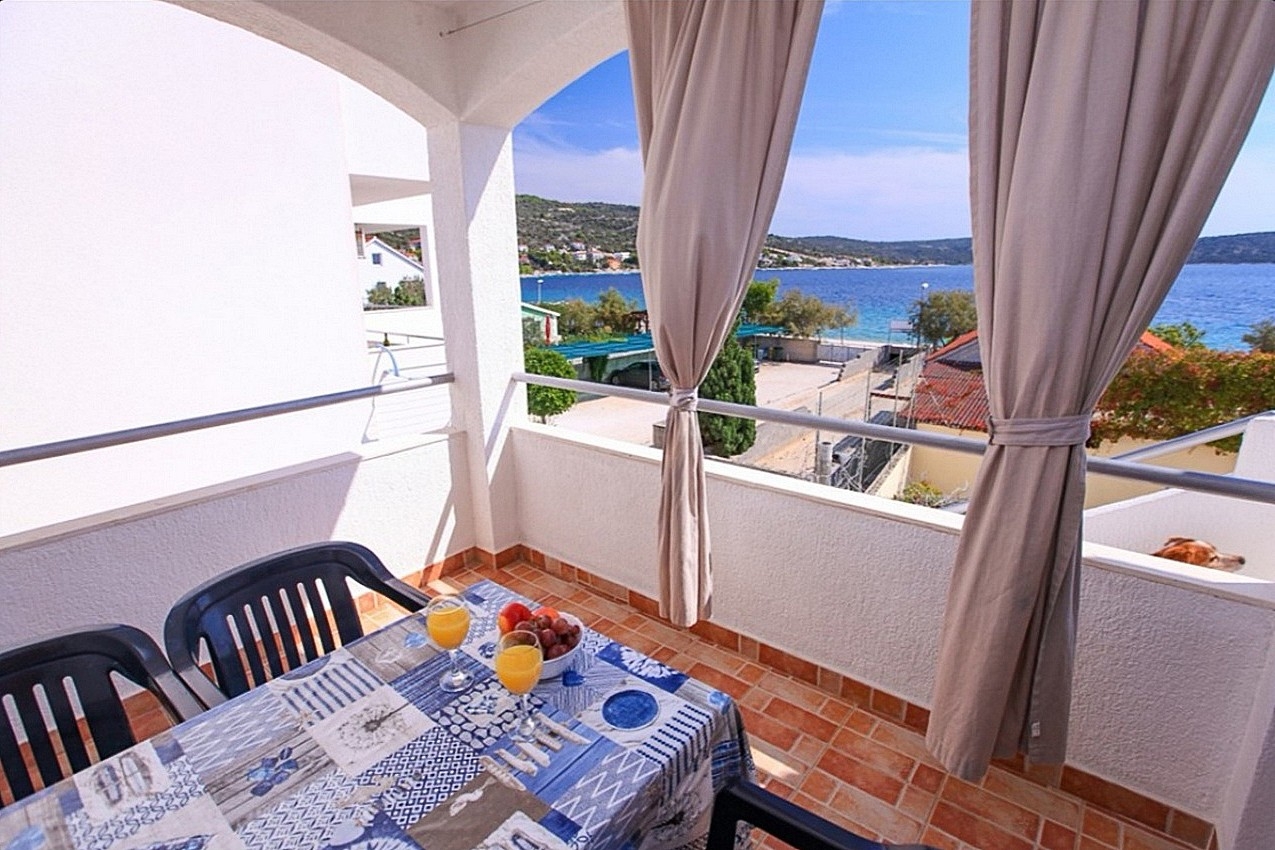 Two bedroom apartment near beach Sevid (Trogir) (A-4286-b)