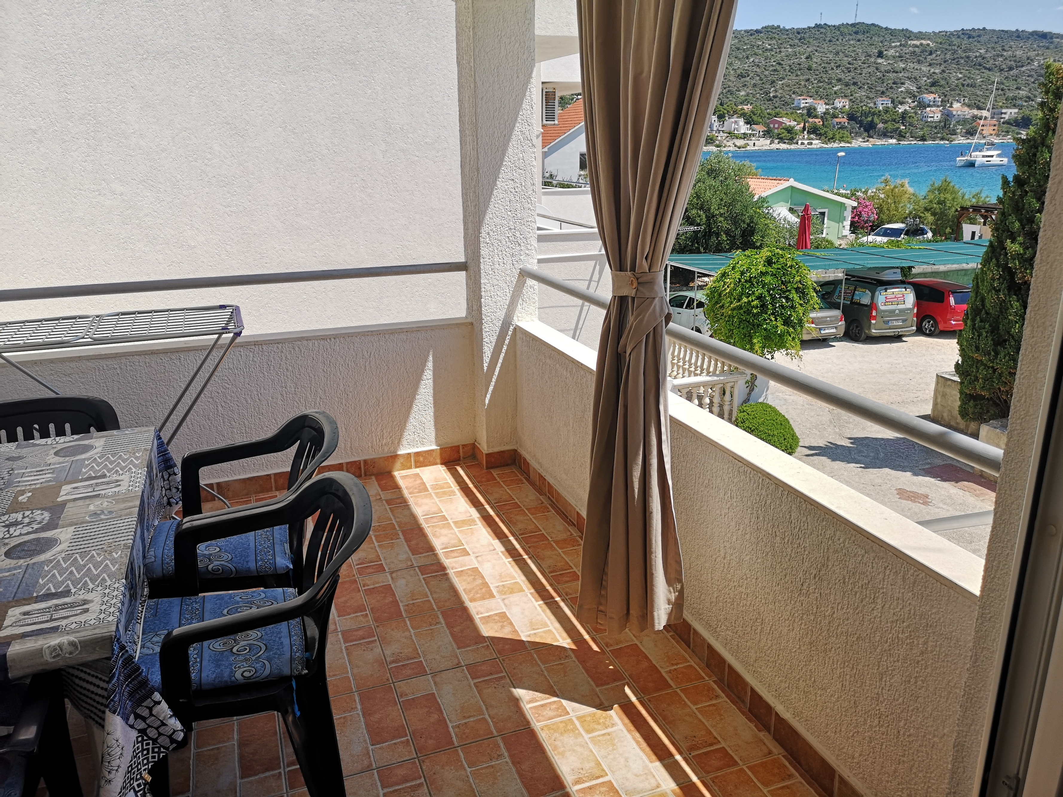 Two bedroom apartment near beach Sevid, Trogir  A-b