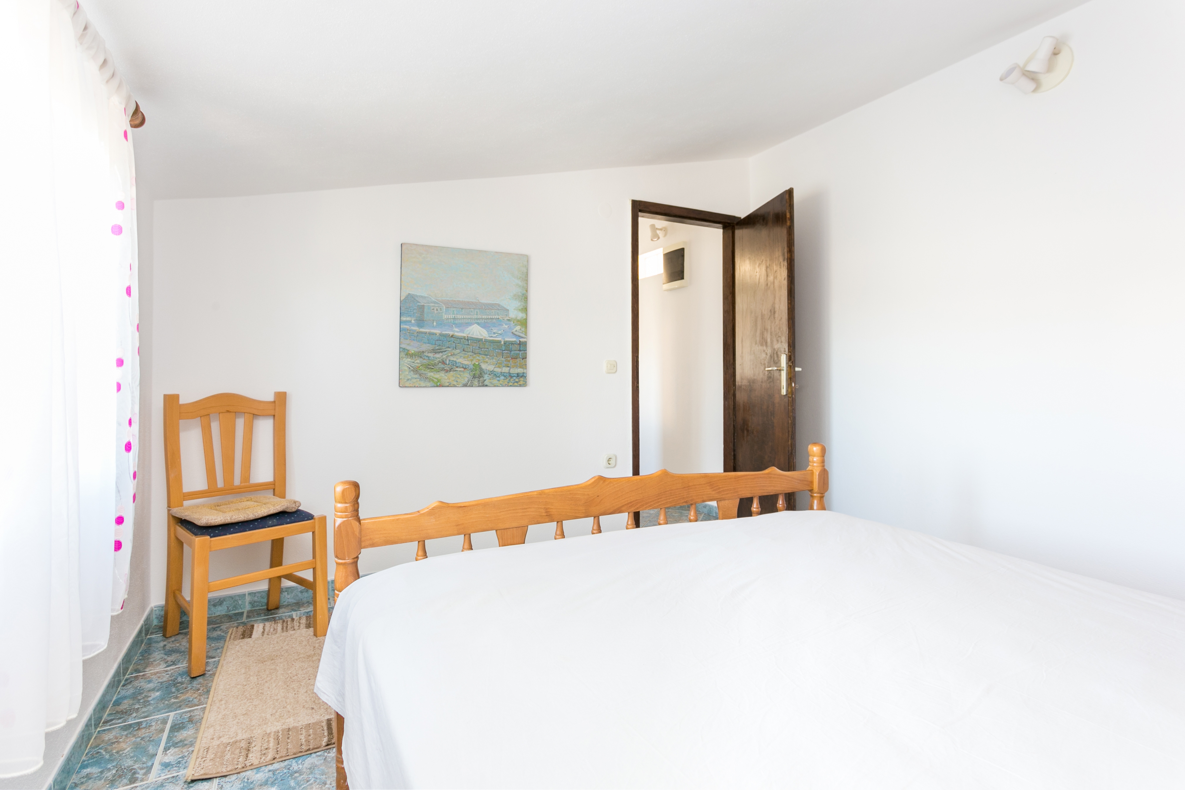 One bedroom apartment near beach Sevid, Trogir  A-b