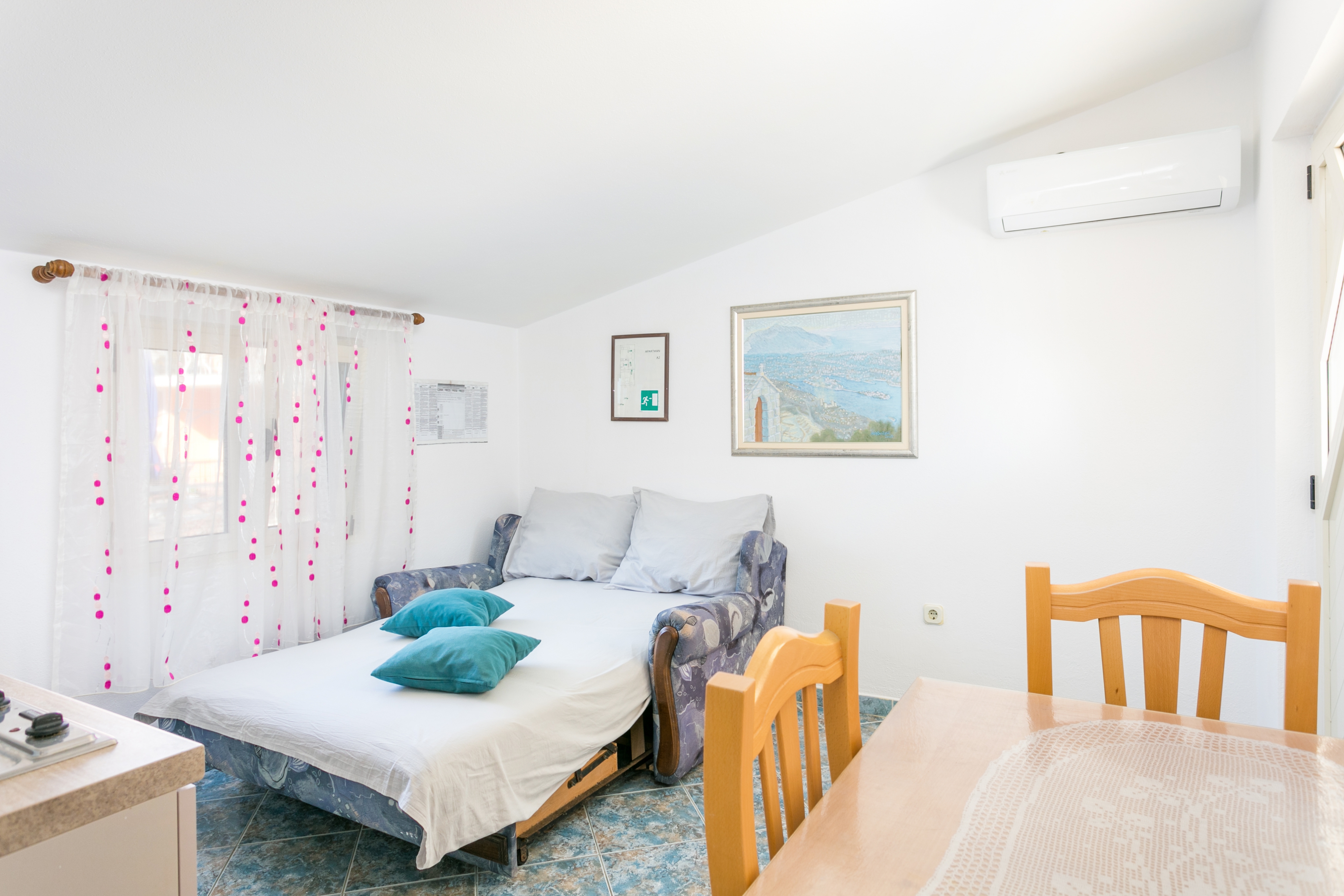 One bedroom apartment near beach Sevid, Trogir  A-b