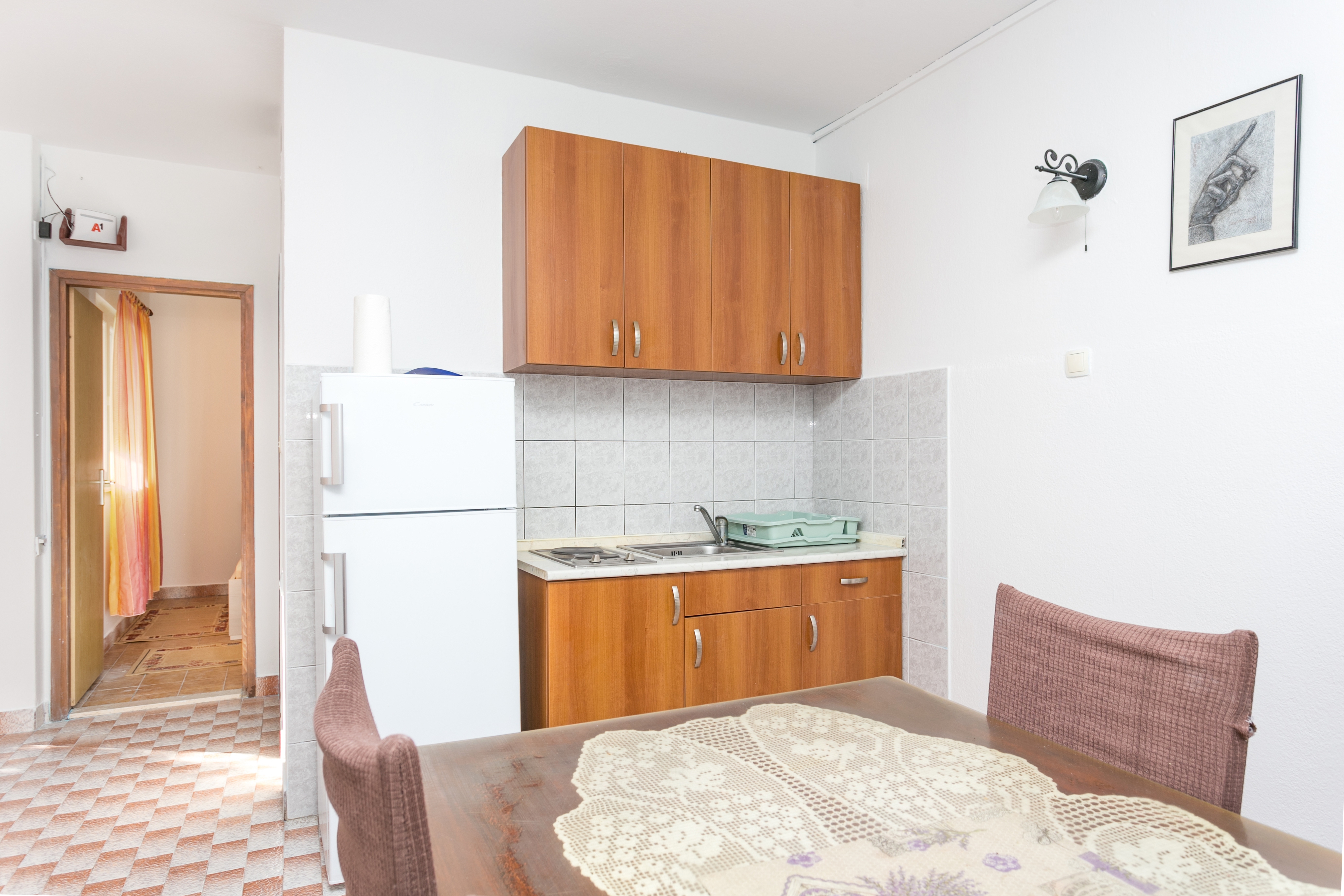 One bedroom apartment near beach Sevid, Trogir  A-d
