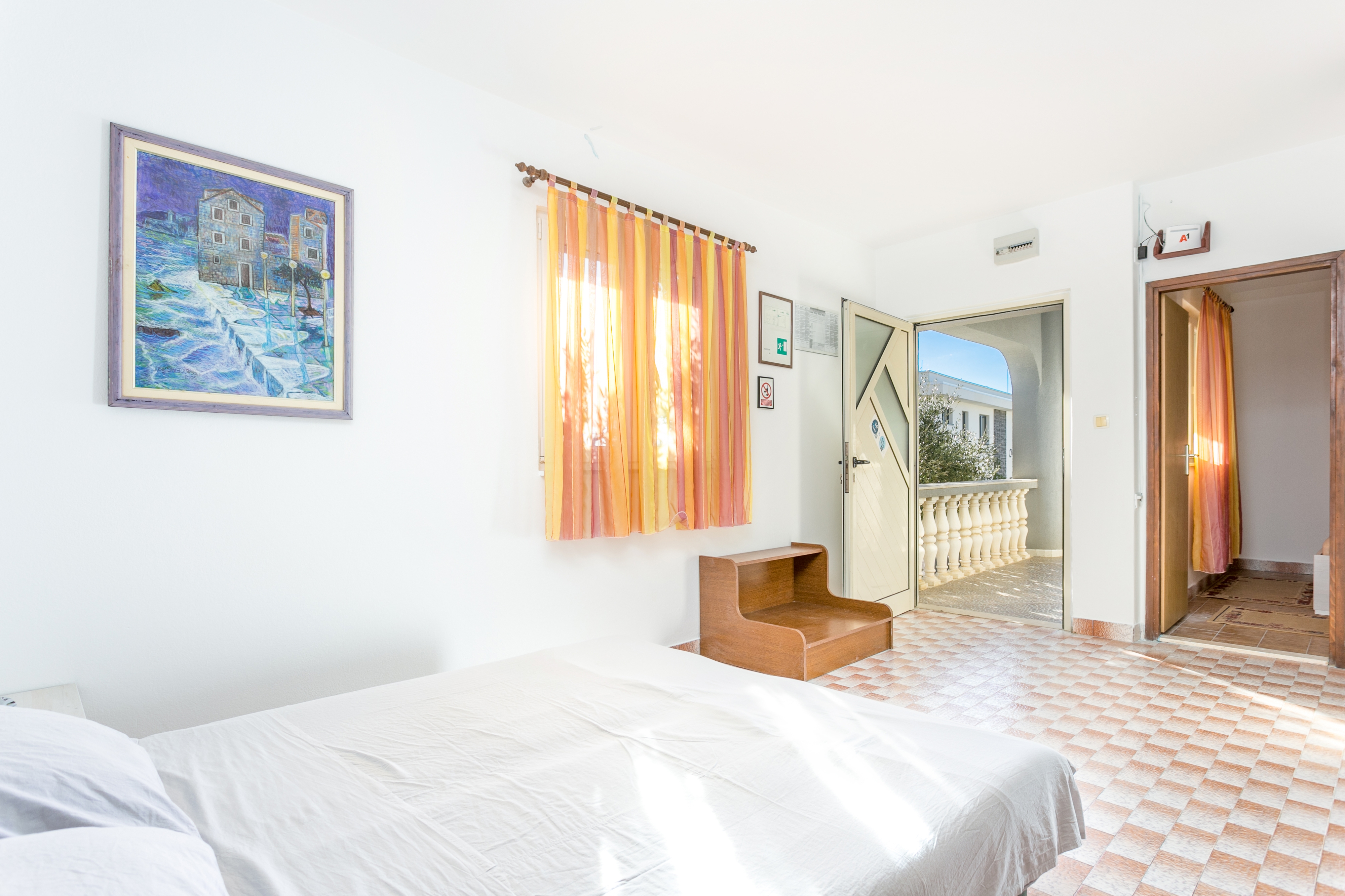One bedroom apartment near beach Sevid, Trogir  A-d