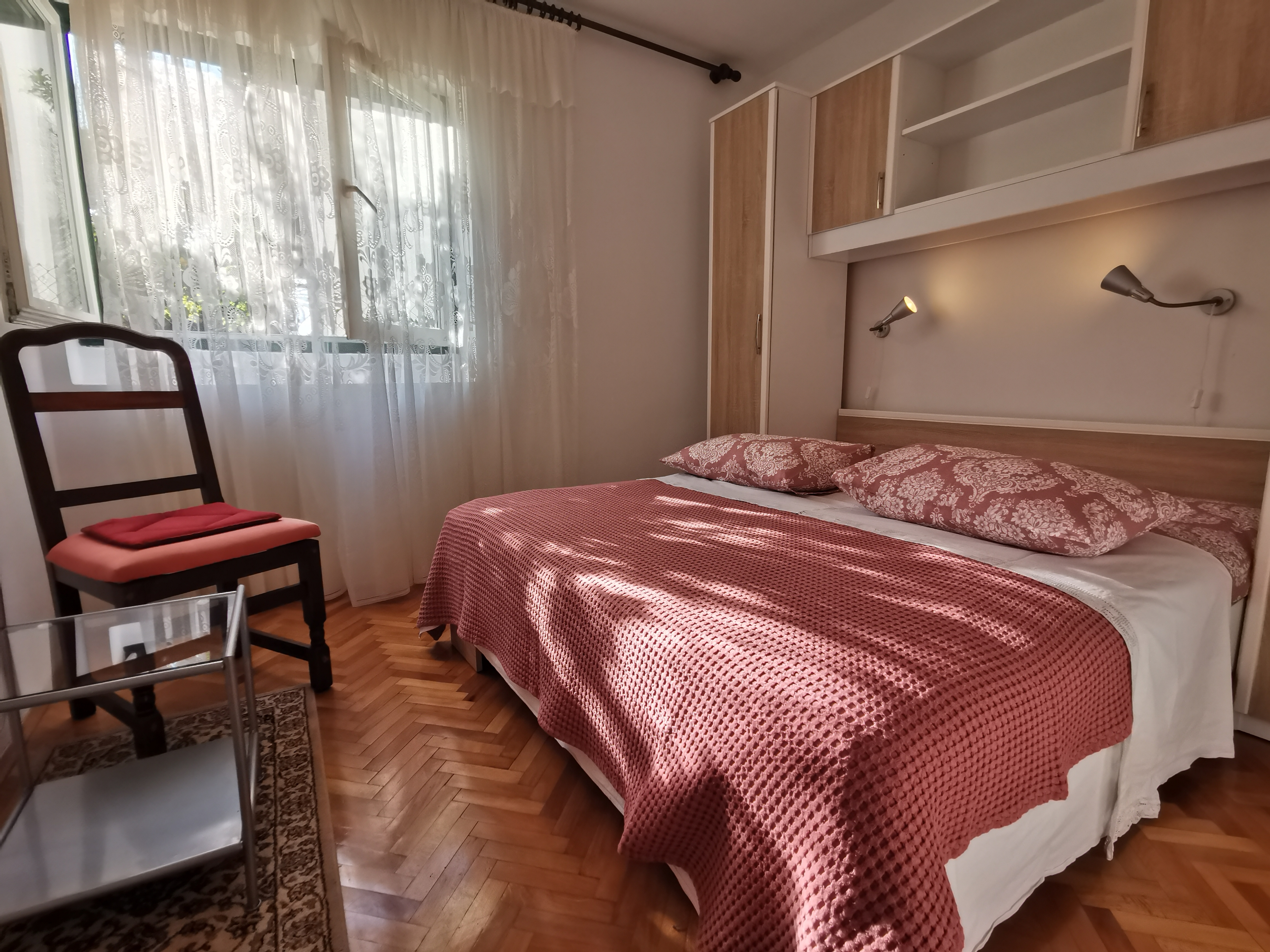 Three bedroom apartment near beach Vinišće, Trogir  A-a