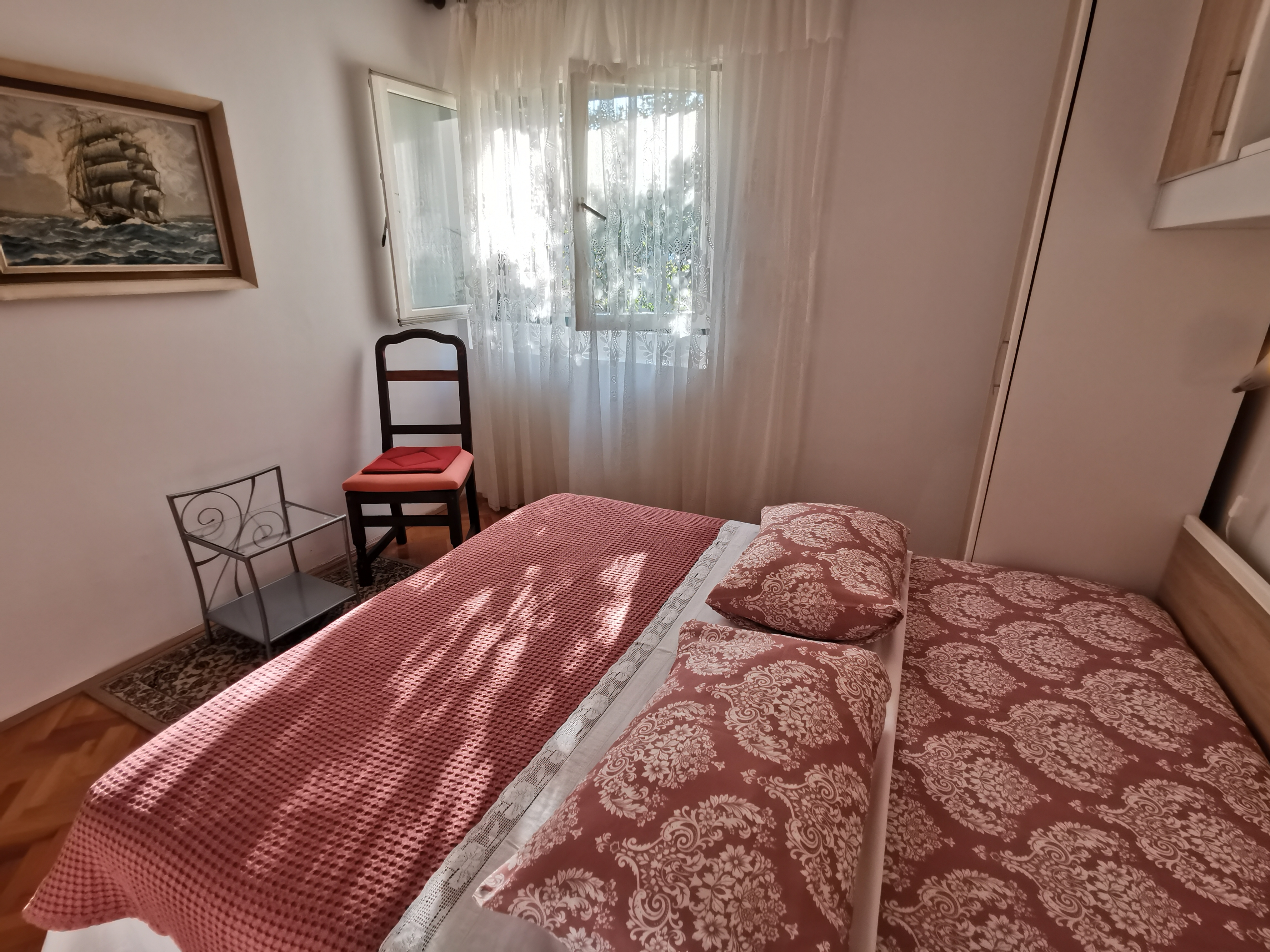 Three bedroom apartment near beach Vinišće, Trogir  A-a