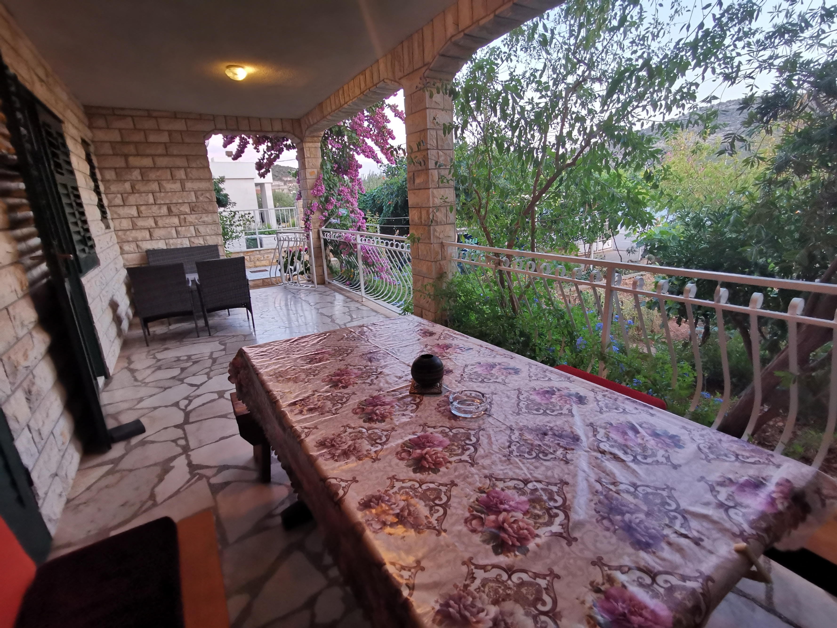 Three bedroom apartment near beach Vinišće, Trogir  A-a