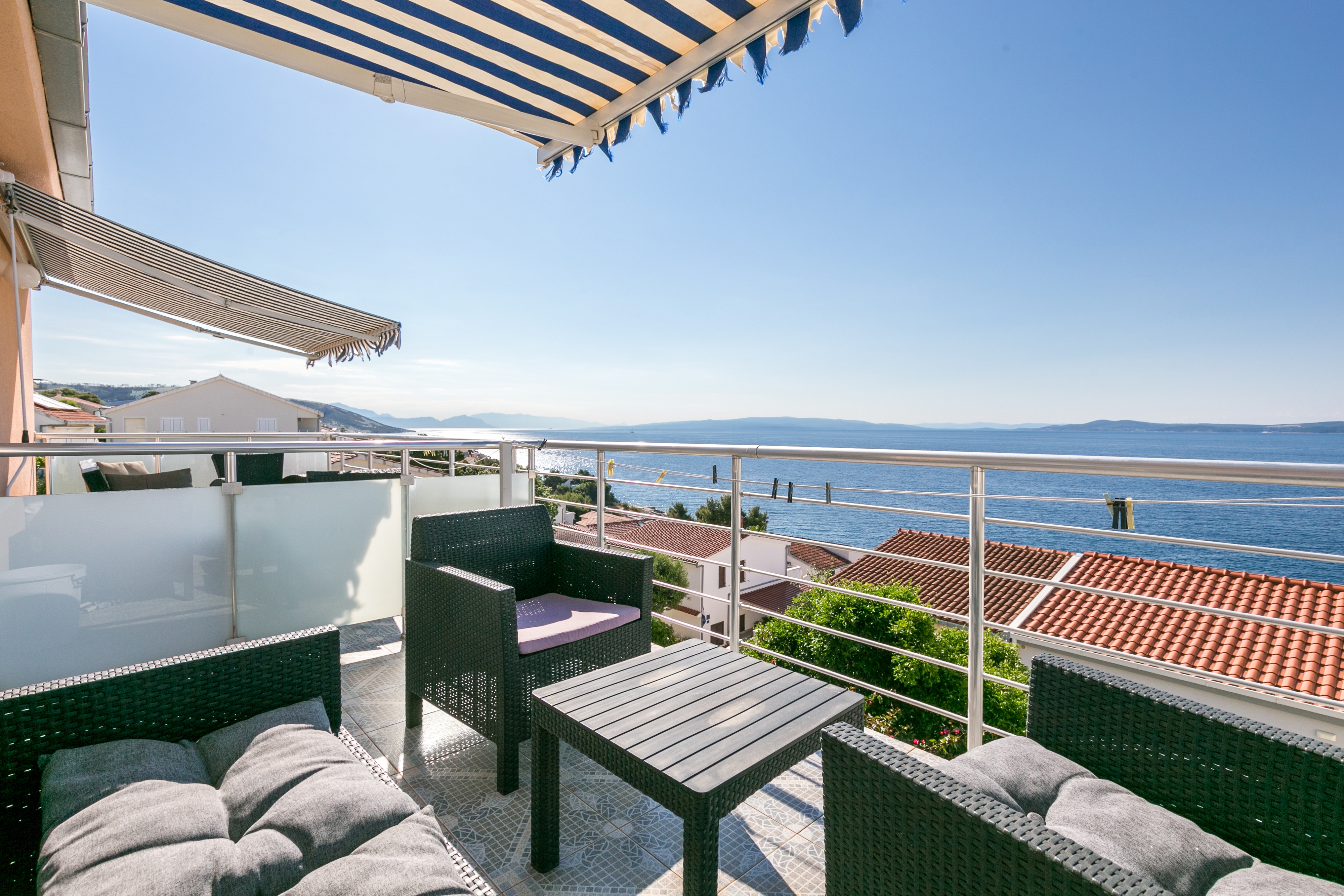 One bedroom apartment with terrace and sea view Rastići, Čiovo  A-b