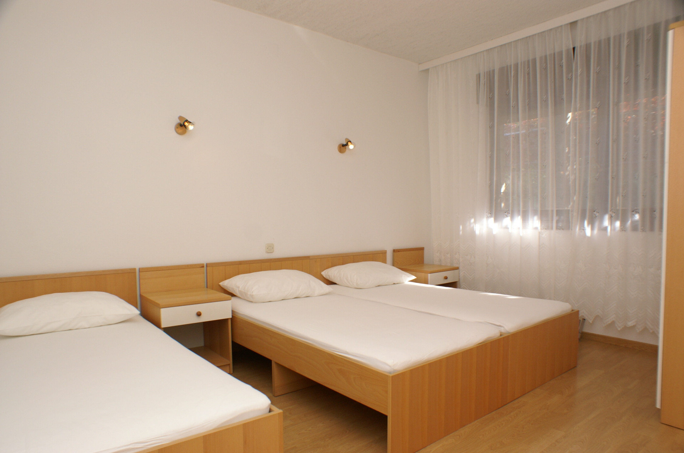 Four bedroom apartment near beach Slatine, Čiovo  A-a