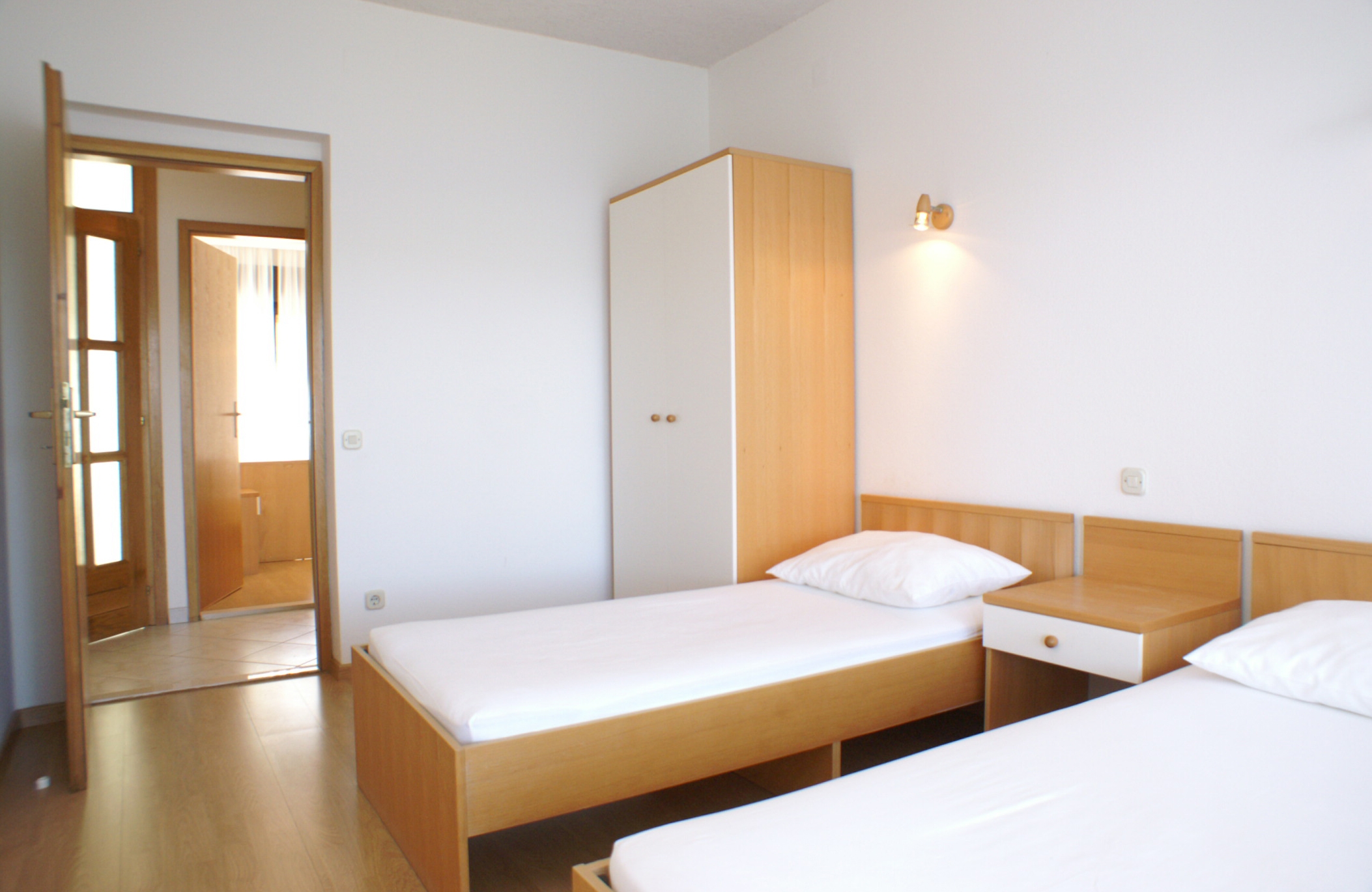 Four bedroom apartment near beach Slatine, Čiovo  A-b