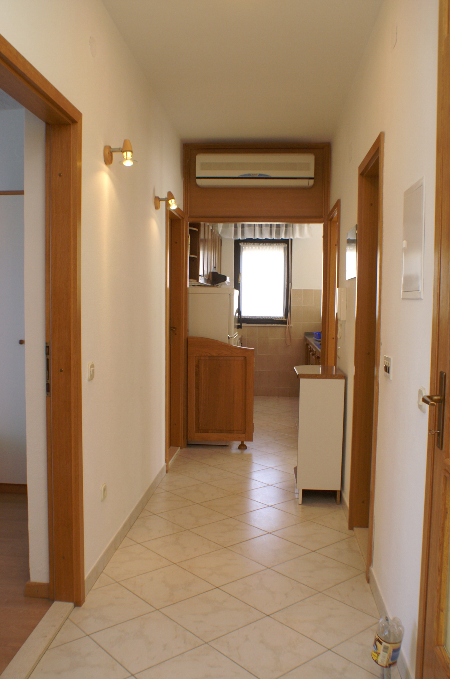 Four bedroom apartment near beach Slatine, Čiovo  A-b