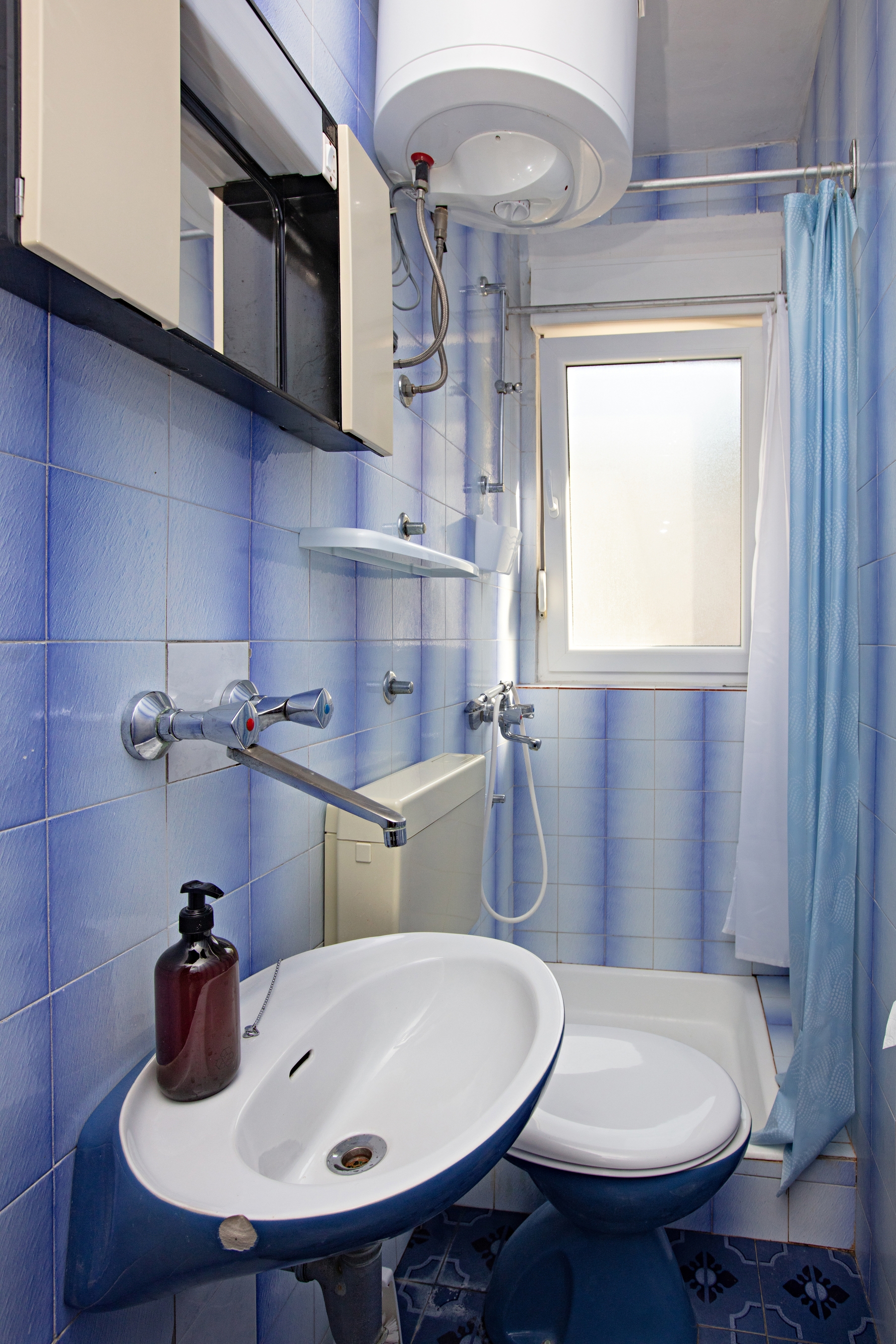 Two bedroom apartment with terrace and sea view Tisno, Murter  A-a