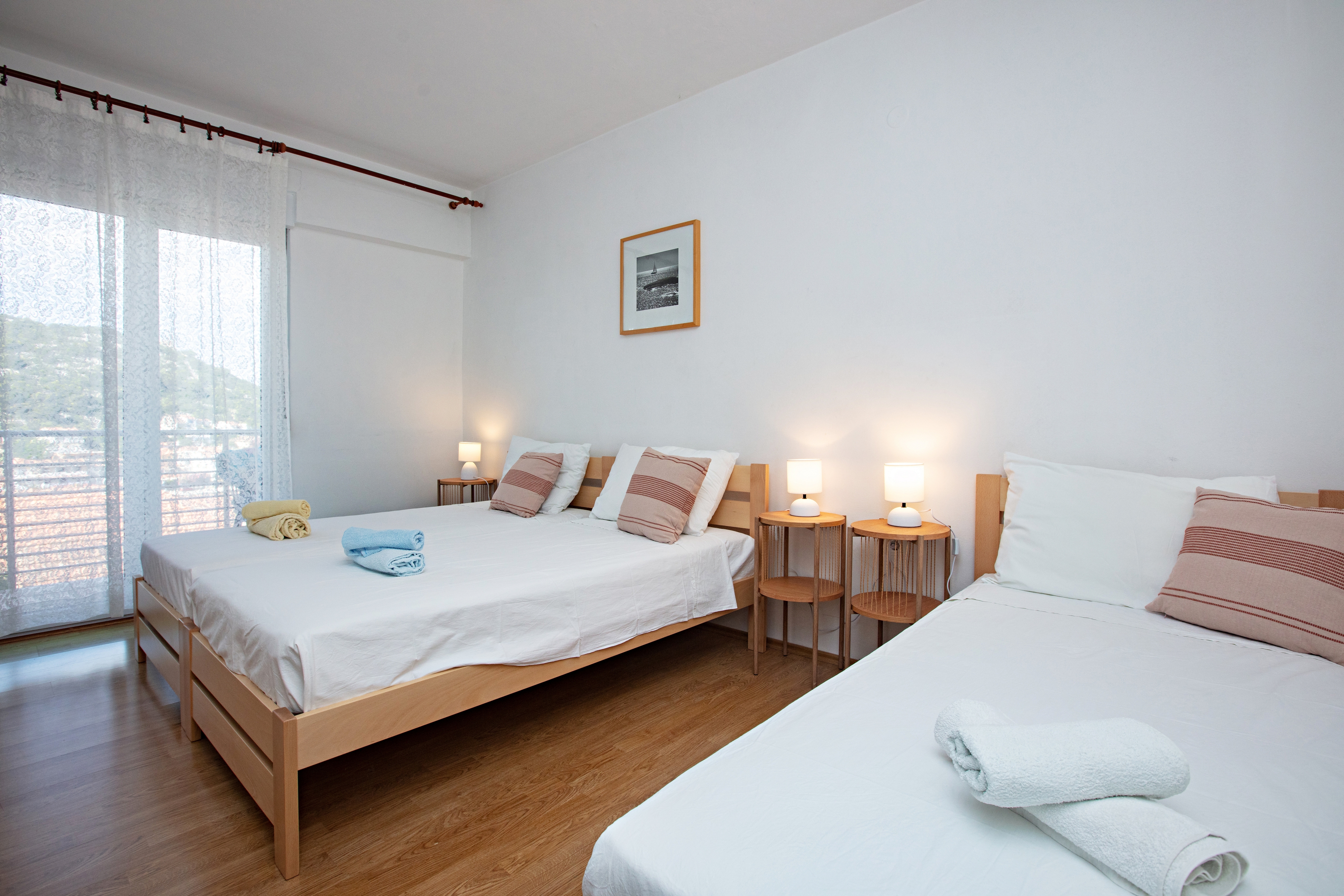 Two bedroom apartment with terrace and sea view Tisno, Murter  A-a