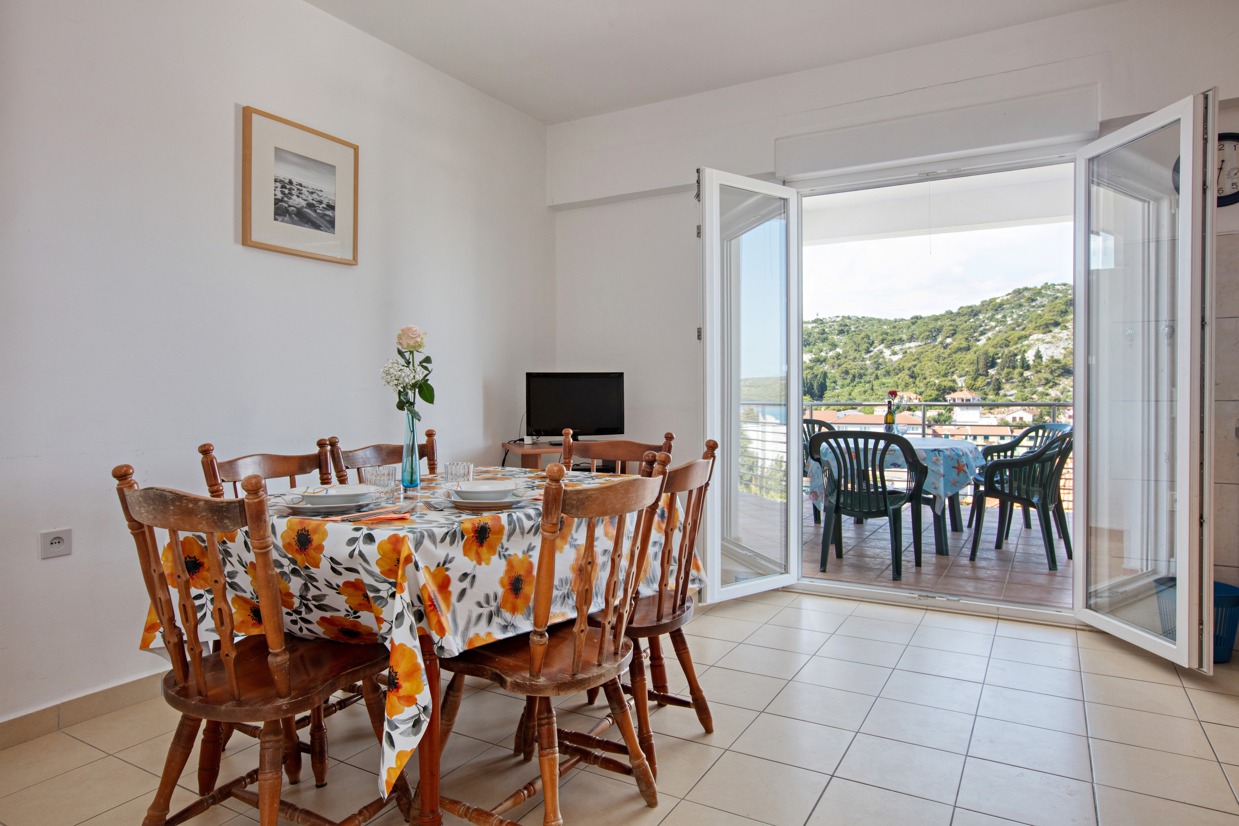 Two bedroom apartment with terrace and sea view Tisno, Murter (A-4295-a)