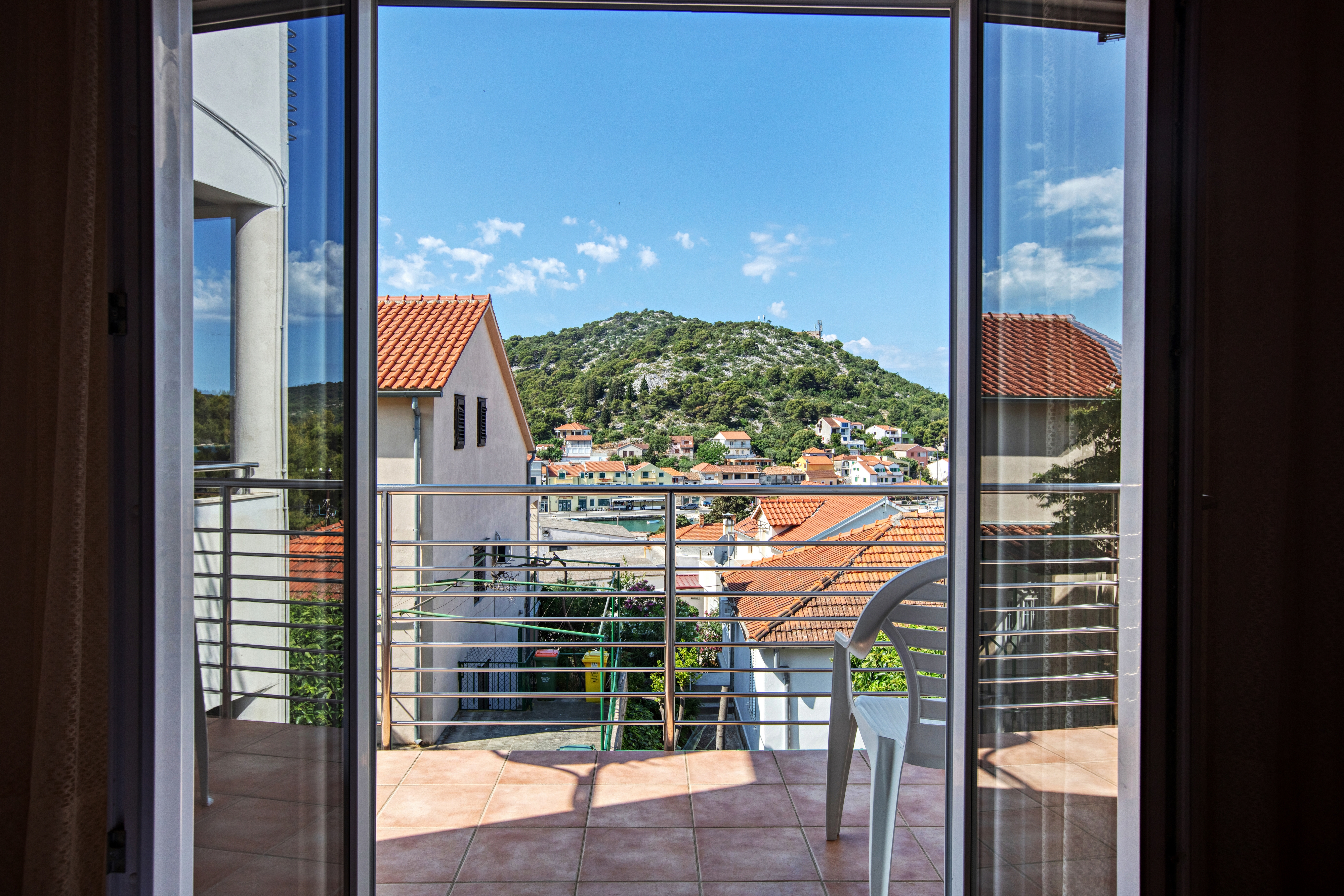 One bedroom apartment with balcony and sea view Tisno, Murter (A-4295-b) One bedroom apartment with balcony and sea view Tisno, Murter (A-4295-b)