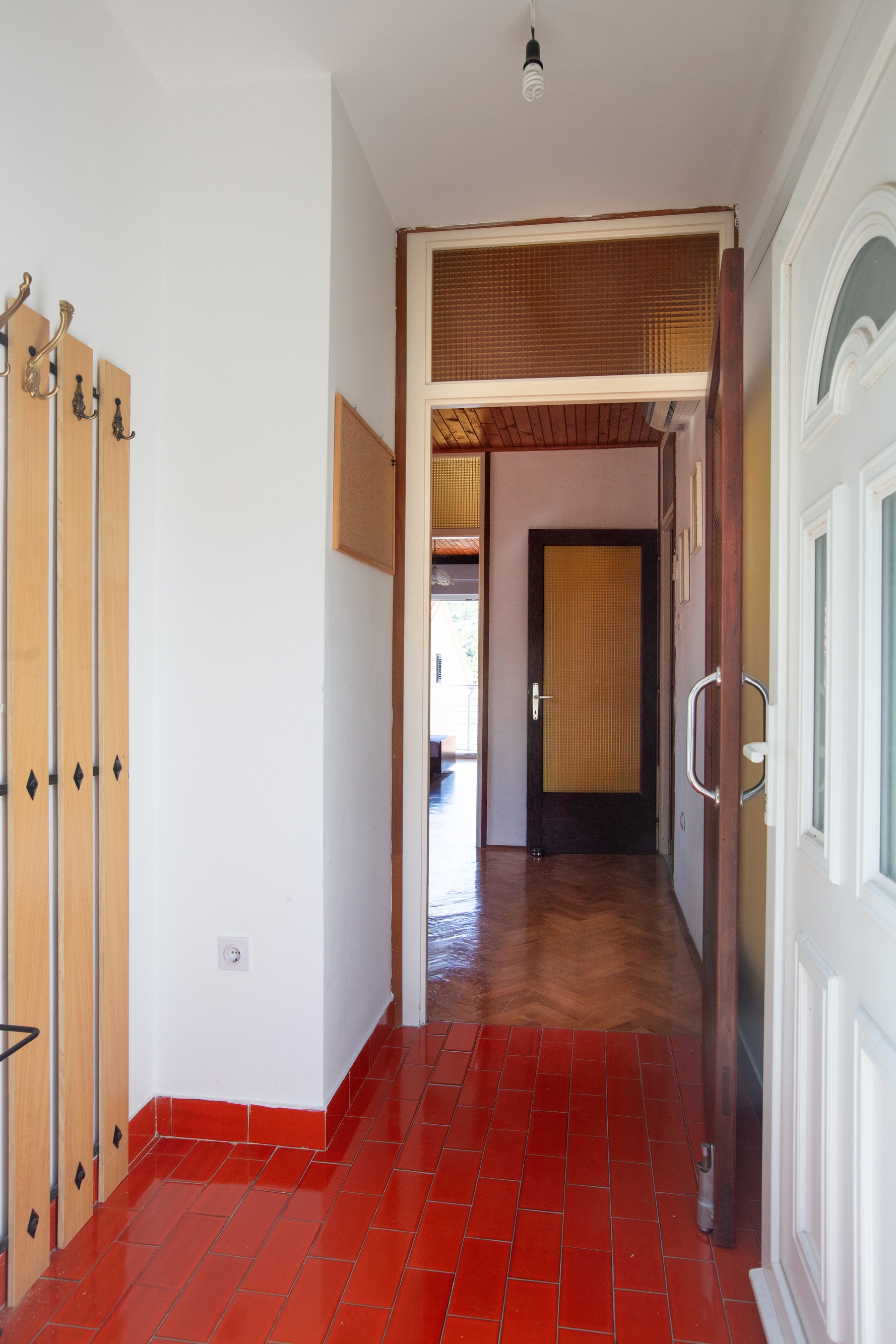 One bedroom apartment with balcony and sea view Tisno, Murter  A-b